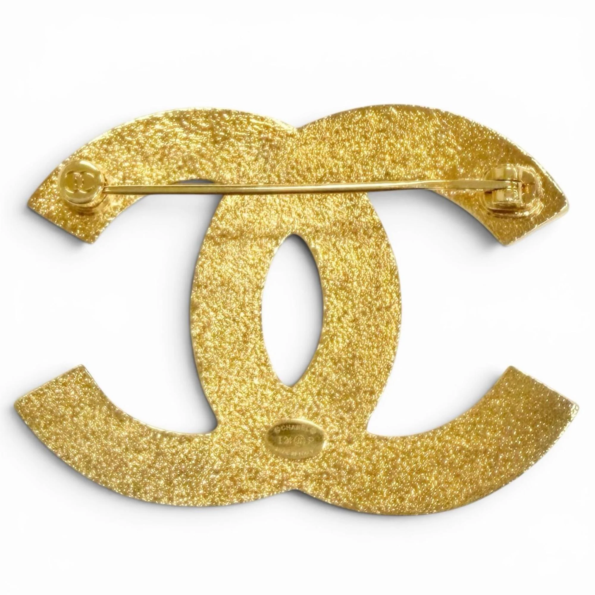 CC Logo Brooch Metal - Image 3
