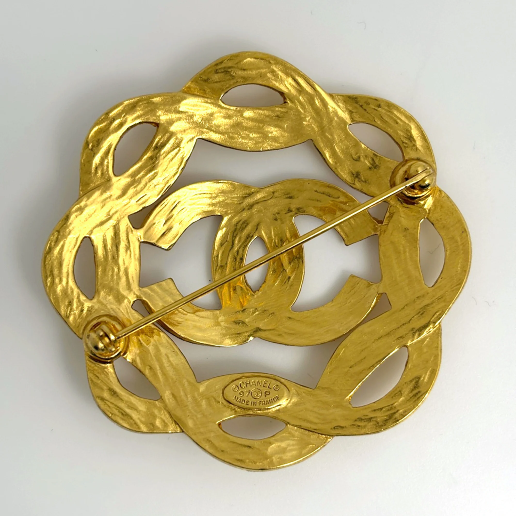 CC Logo Brooch Metal - Image 2