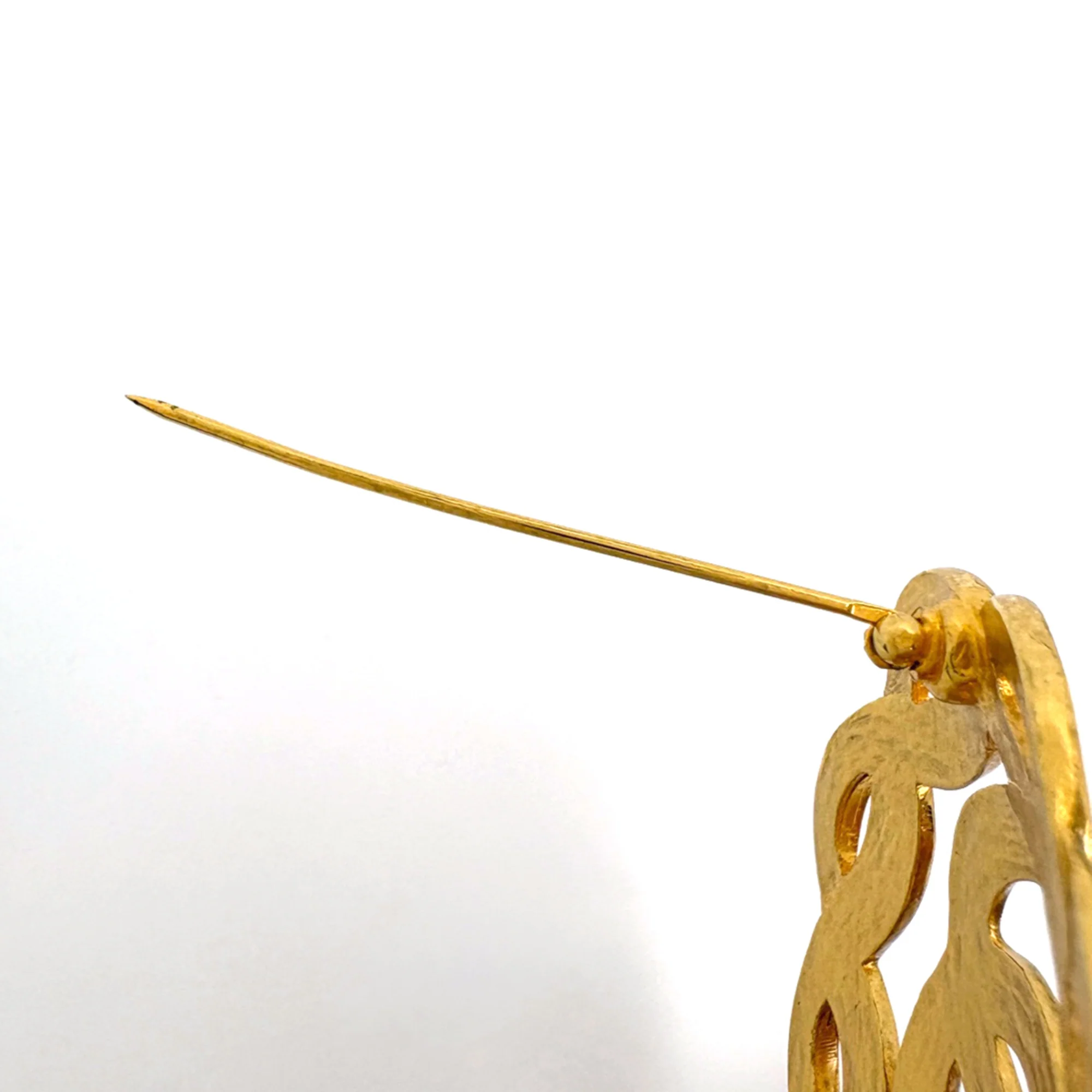 CC Logo Brooch Metal - Image 5