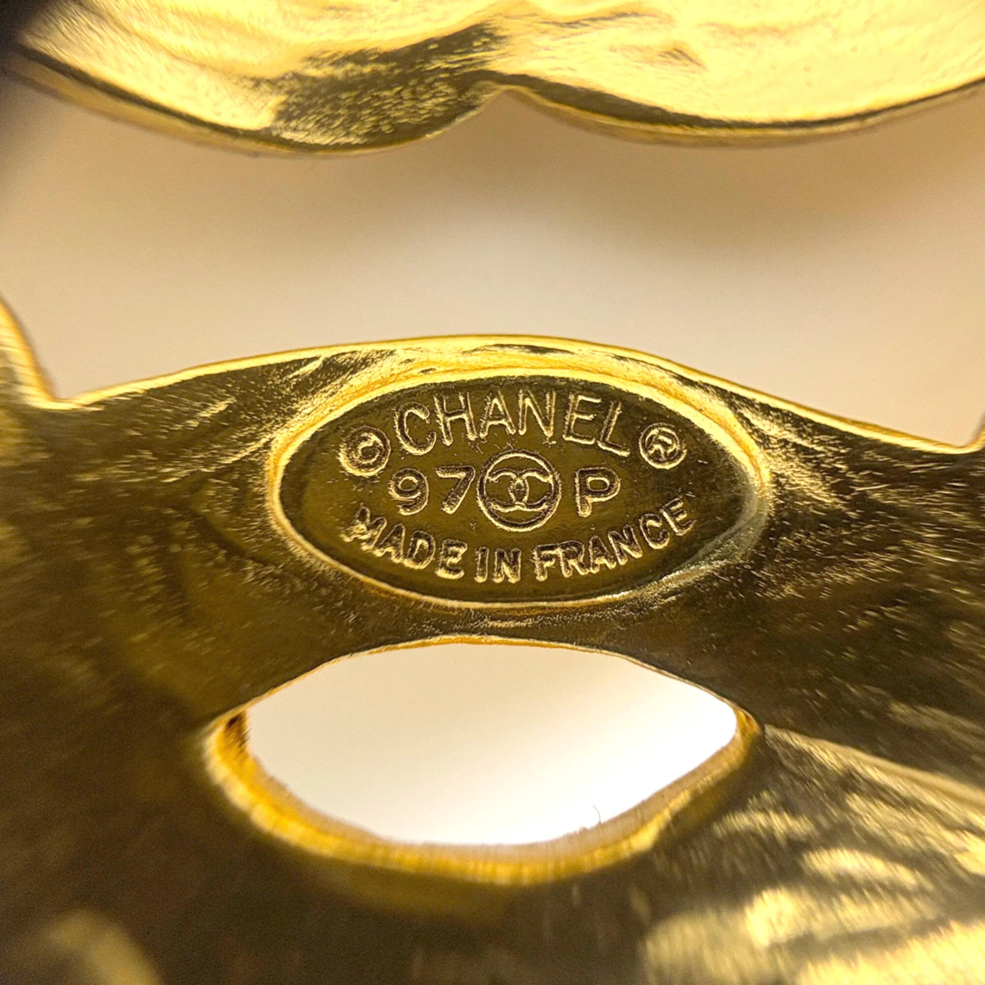 CC Logo Brooch Metal - Image 6