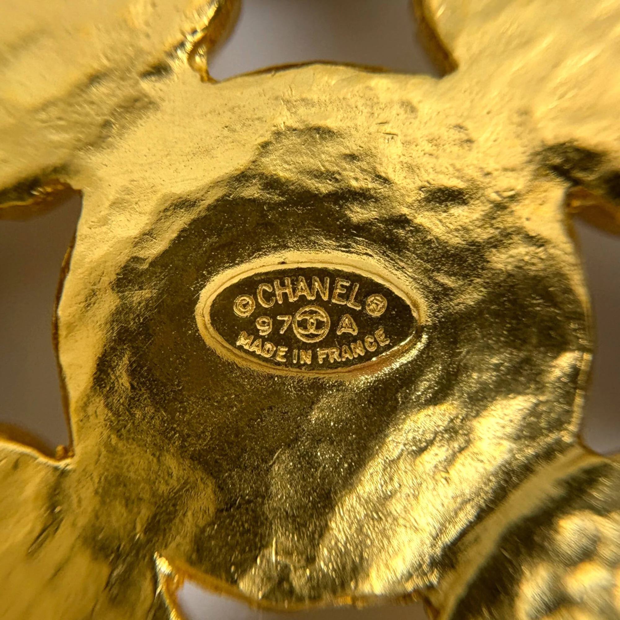 CC Logo Brooch Metal - Image 5