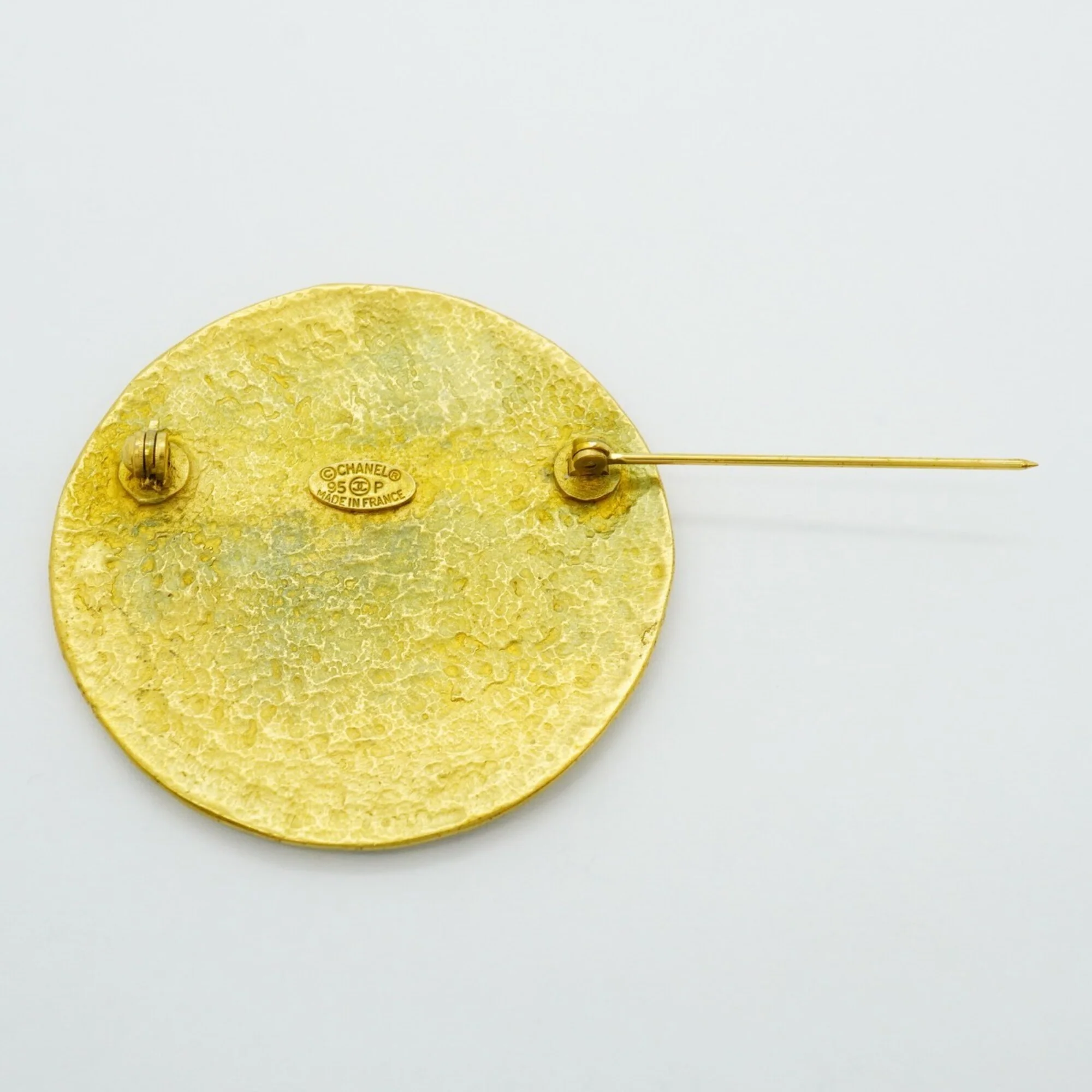 CC Logo Brooch Metal - Image 6