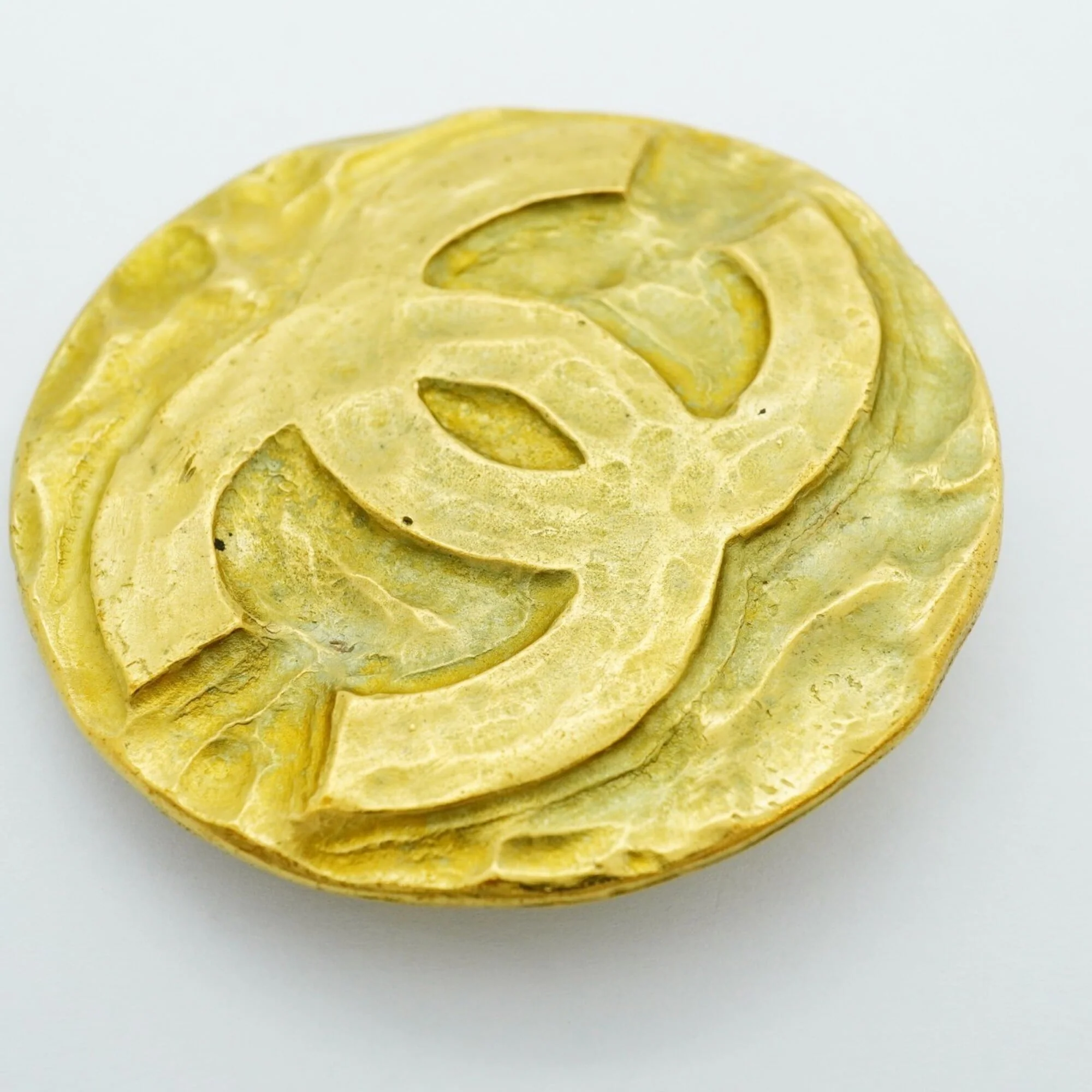 CC Logo Brooch Metal - Image 8