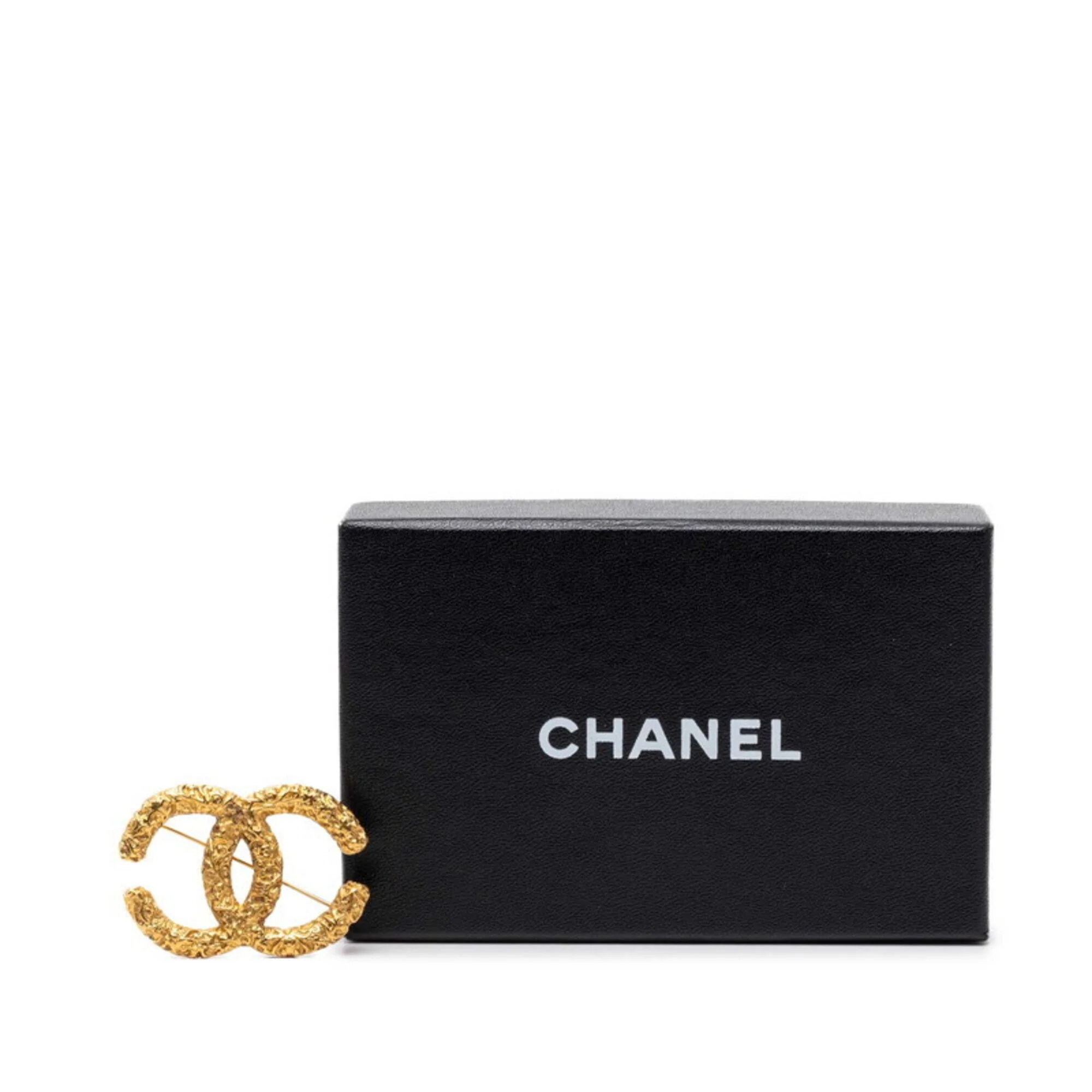CC Logo Brooch Metal - Image 4