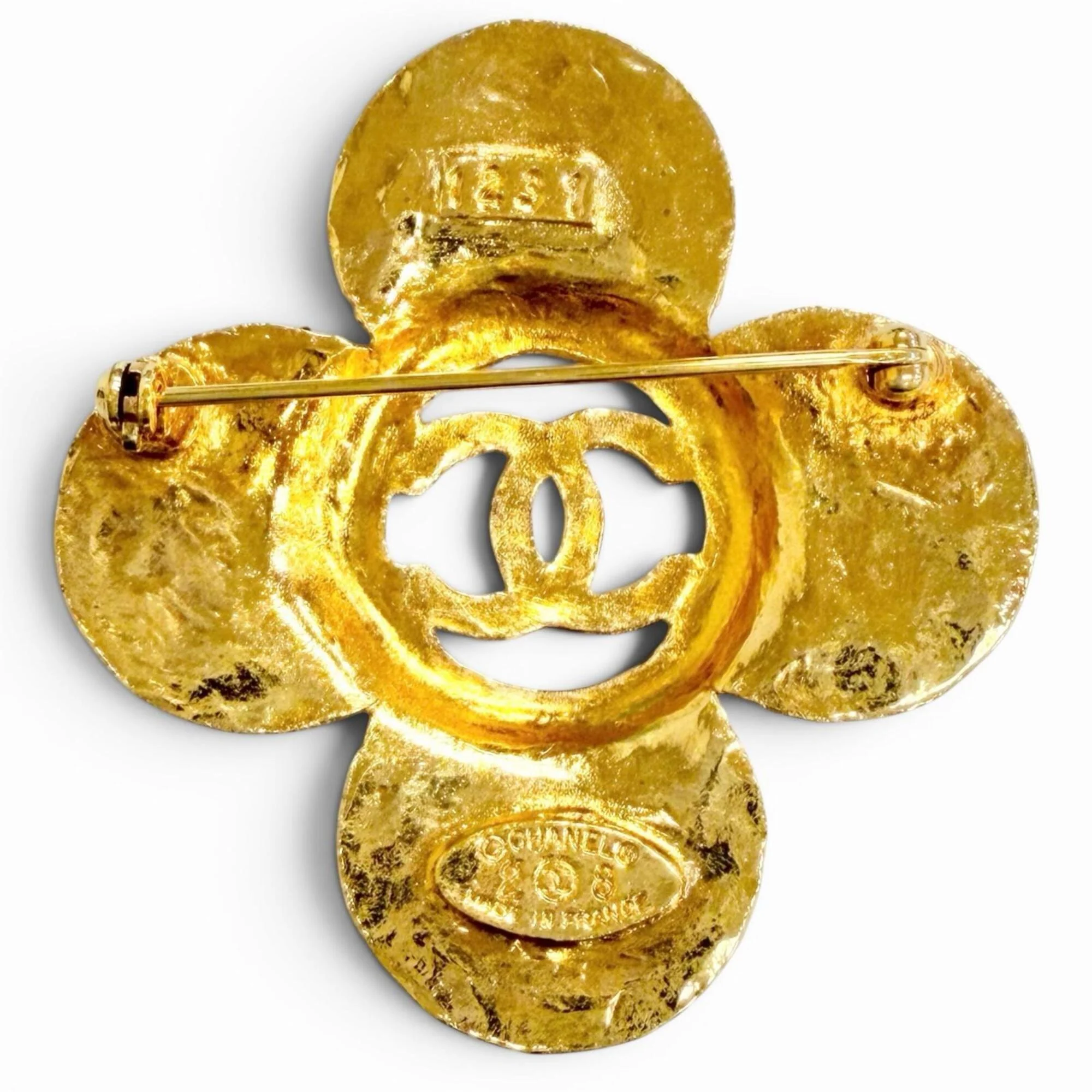 CC Logo Flower Brooch Metal - Image 3