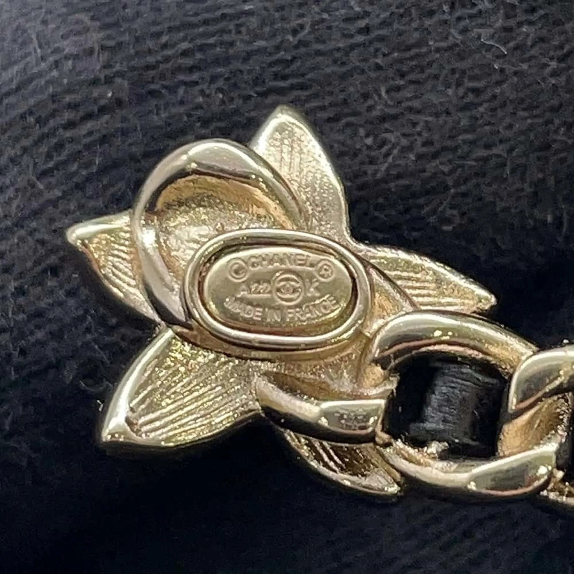 CC Logo Flower Brooch Metal - Image 7