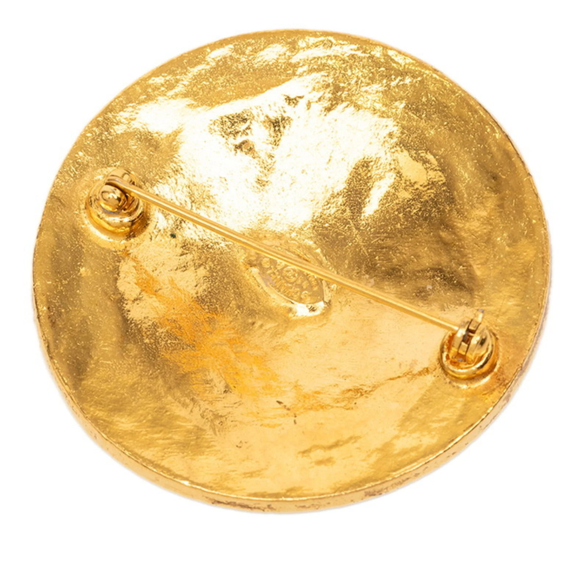 CC Logo Round Brooch Metal - Image 2