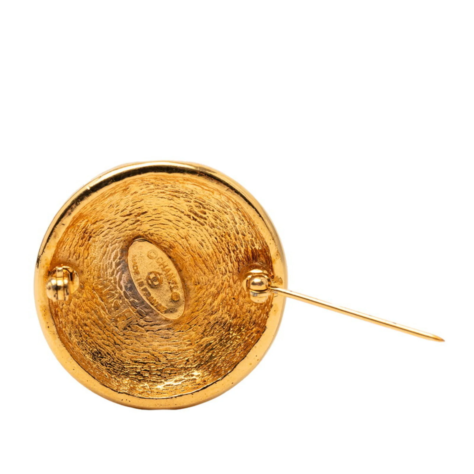 CC Logo Round Brooch Metal - Image 3