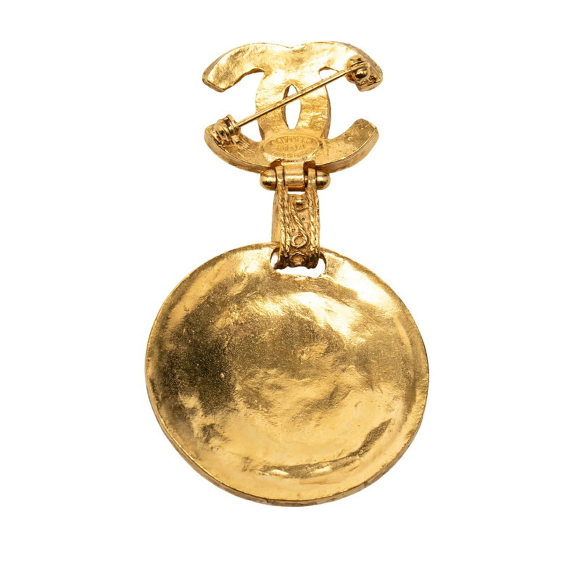 CC Logo Round Brooch Metal - Image 2