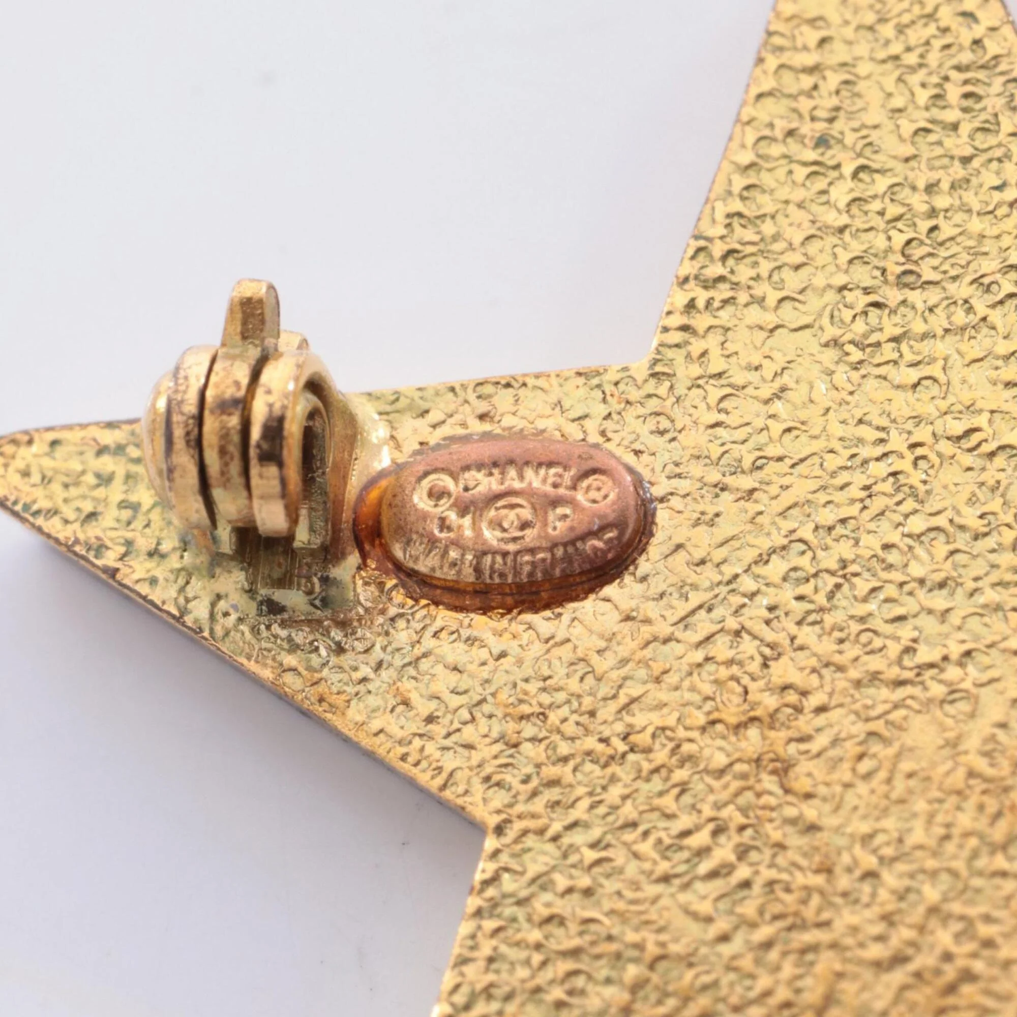 CC Logo Star Brooch Metal - Image 3