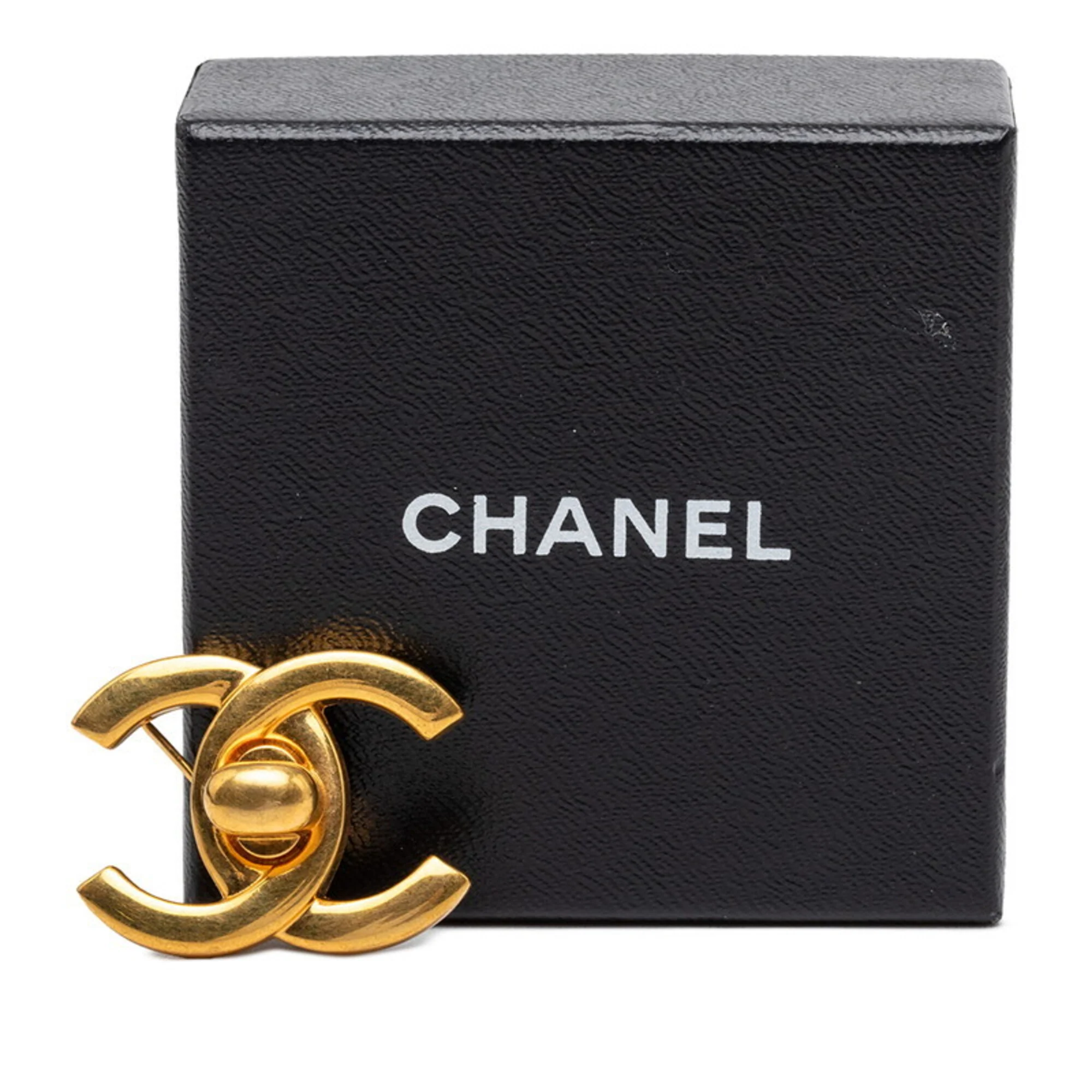 CC Logo Turnlock Brooch Metal - Image 3