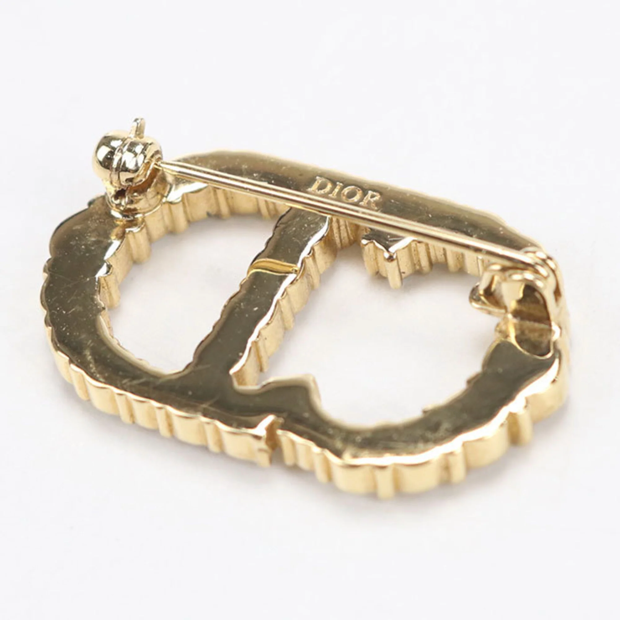 Brooch Metal Gold - Image 3