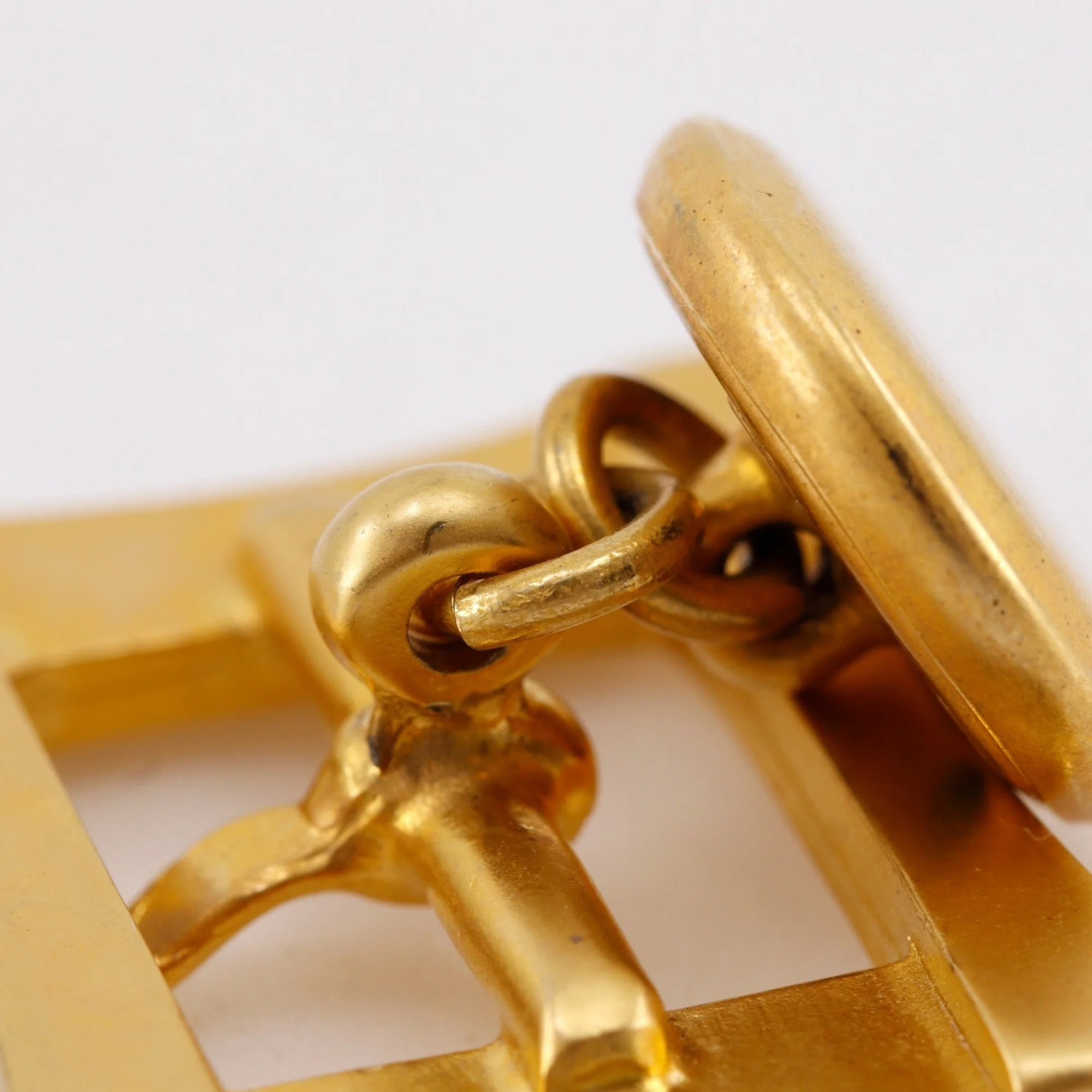 Cufflinks Gold Bracelet - Image 5