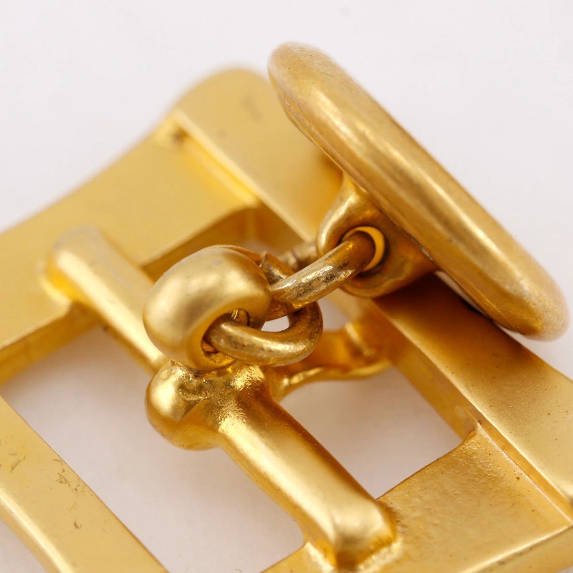 Cufflinks Gold Bracelet - Image 6