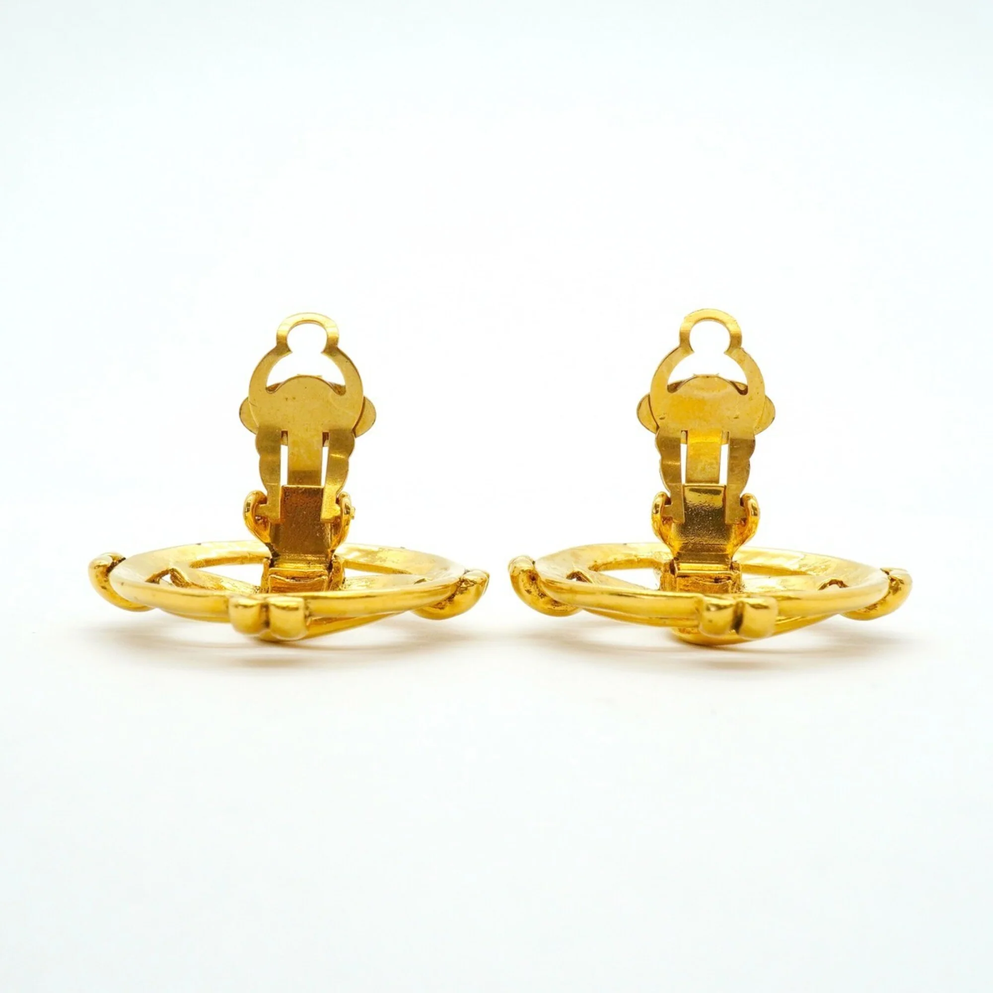 CC Logo Circle Clip-On Earrings Metal Gold-Tone Metal - Image 9
