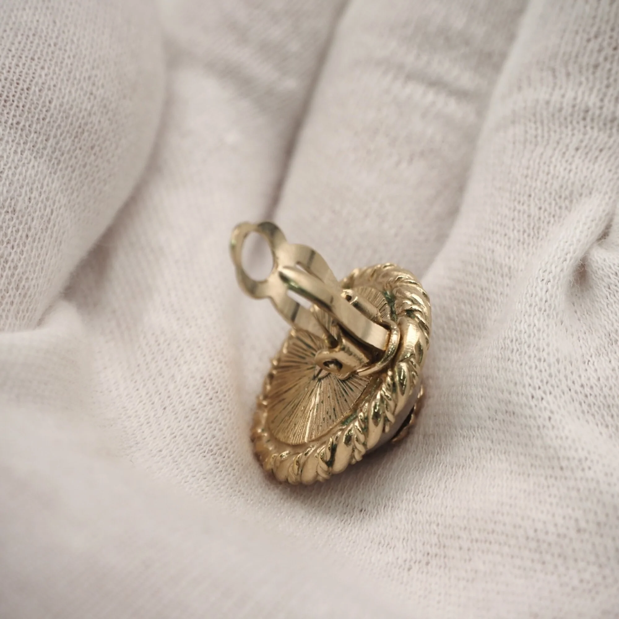 CC Logo Clip-On Earrings Gold-Tone Metal Gold-Tone Metal - Image 7