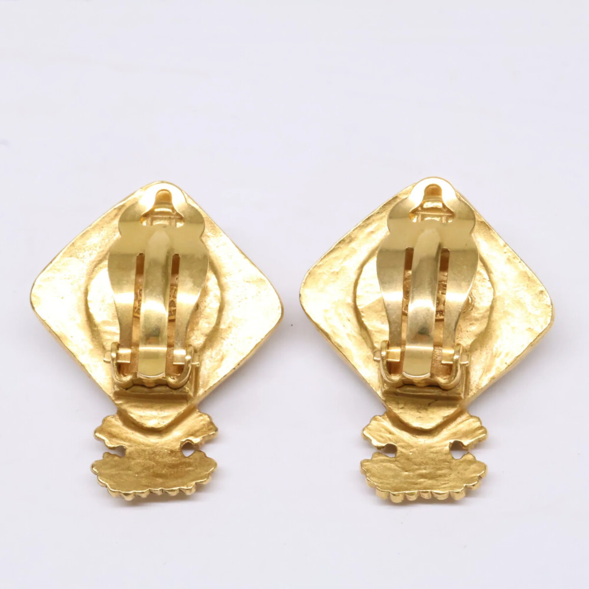 CC Logo Clip-On Earrings Gold-Tone Metal Gold-Tone Metal - Image 6
