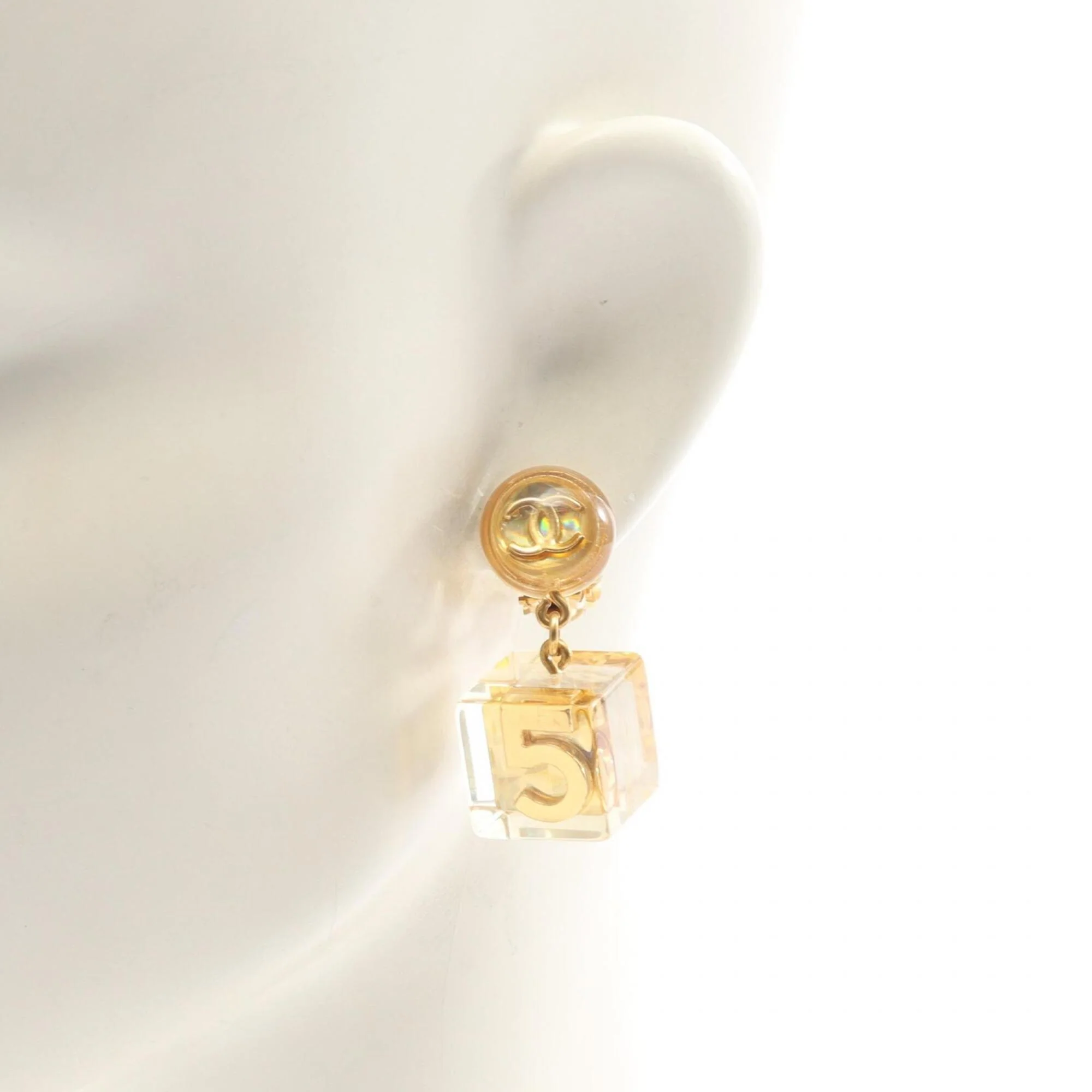 CC Logo Clip-On Earrings Metal - Image 4