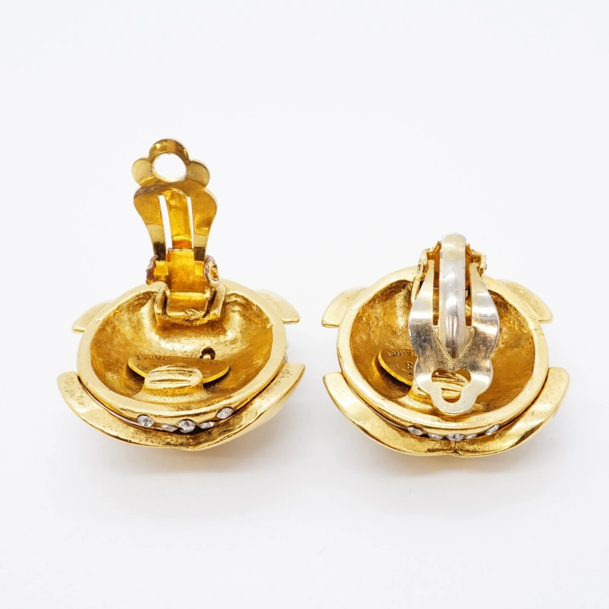 CC Logo Clip-On Earrings Metal - Image 3