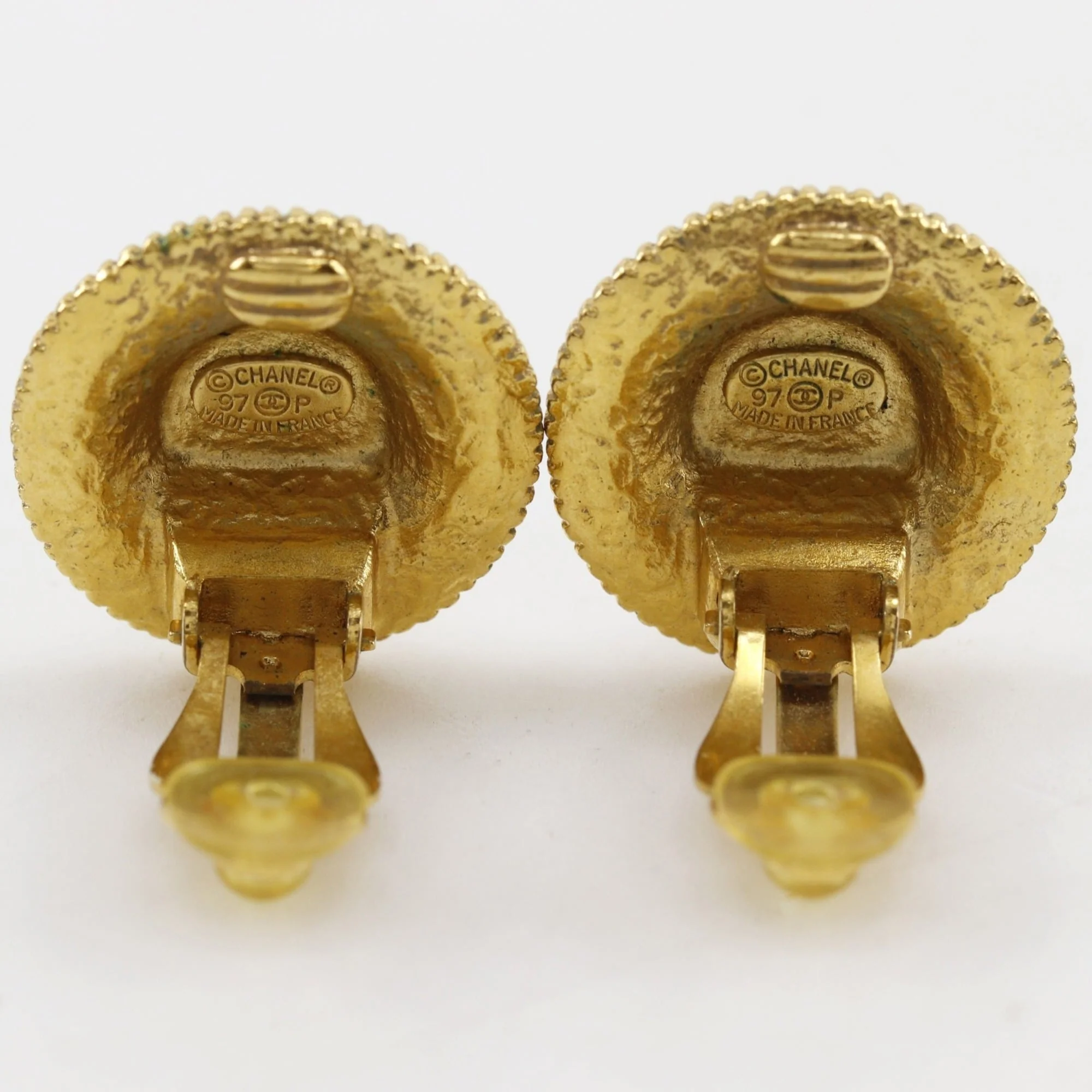 CC Logo Clip-On Earrings Metal - Image 4