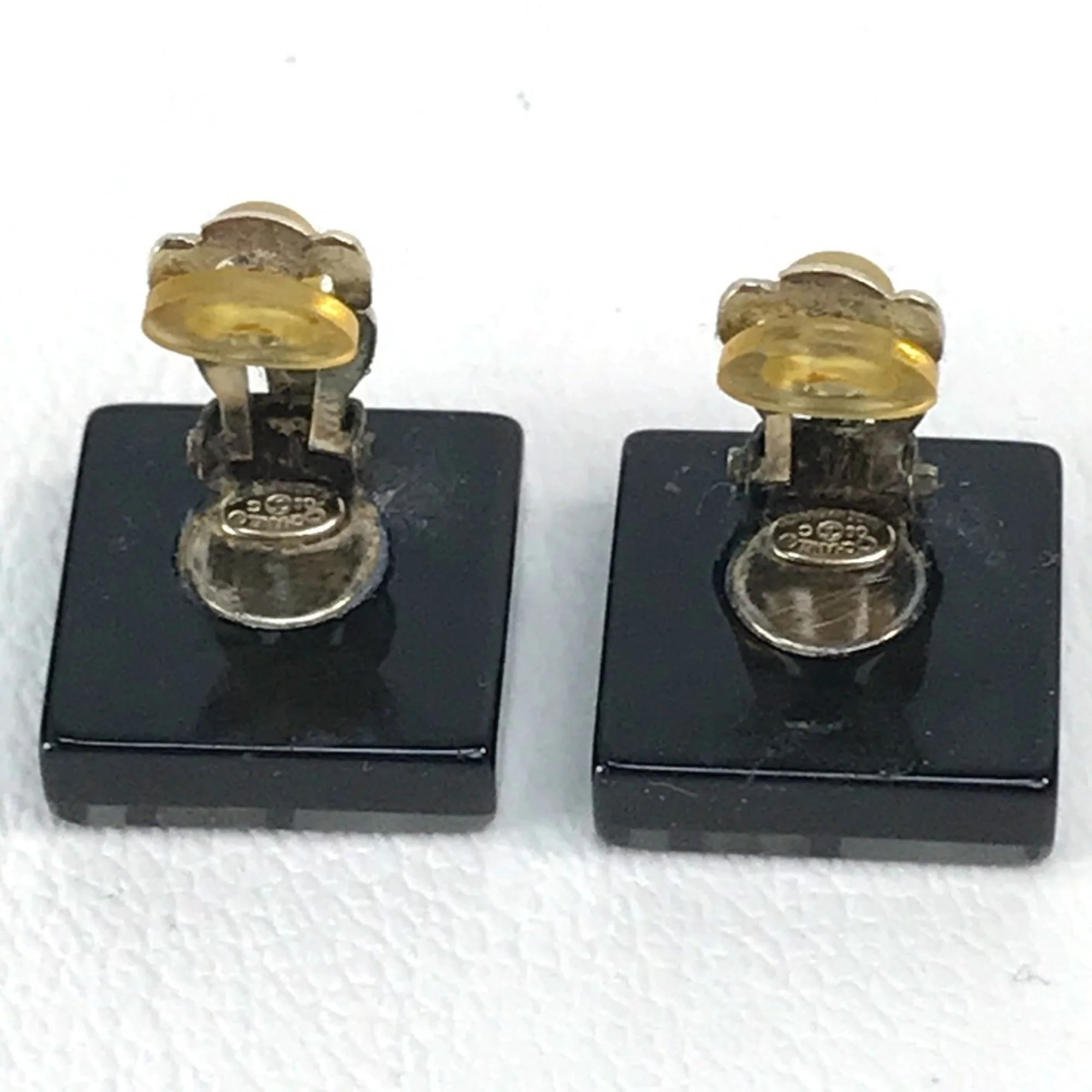 CC Logo Clip-On Earrings Metal - Image 4