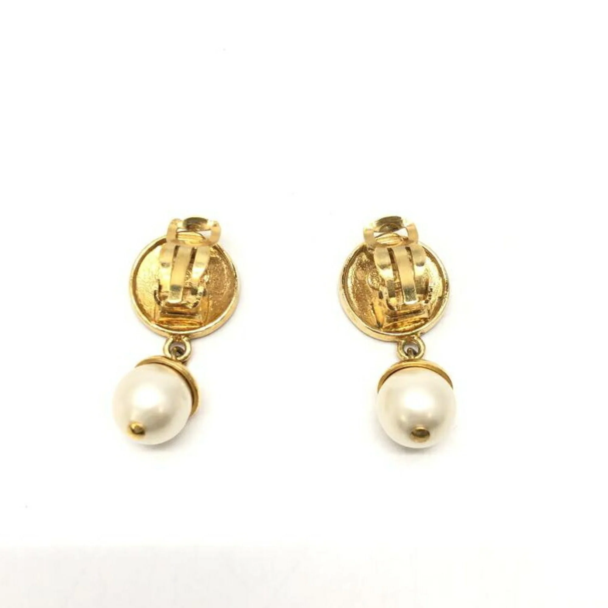 CC Logo Clip-On Earrings Metal - Image 2