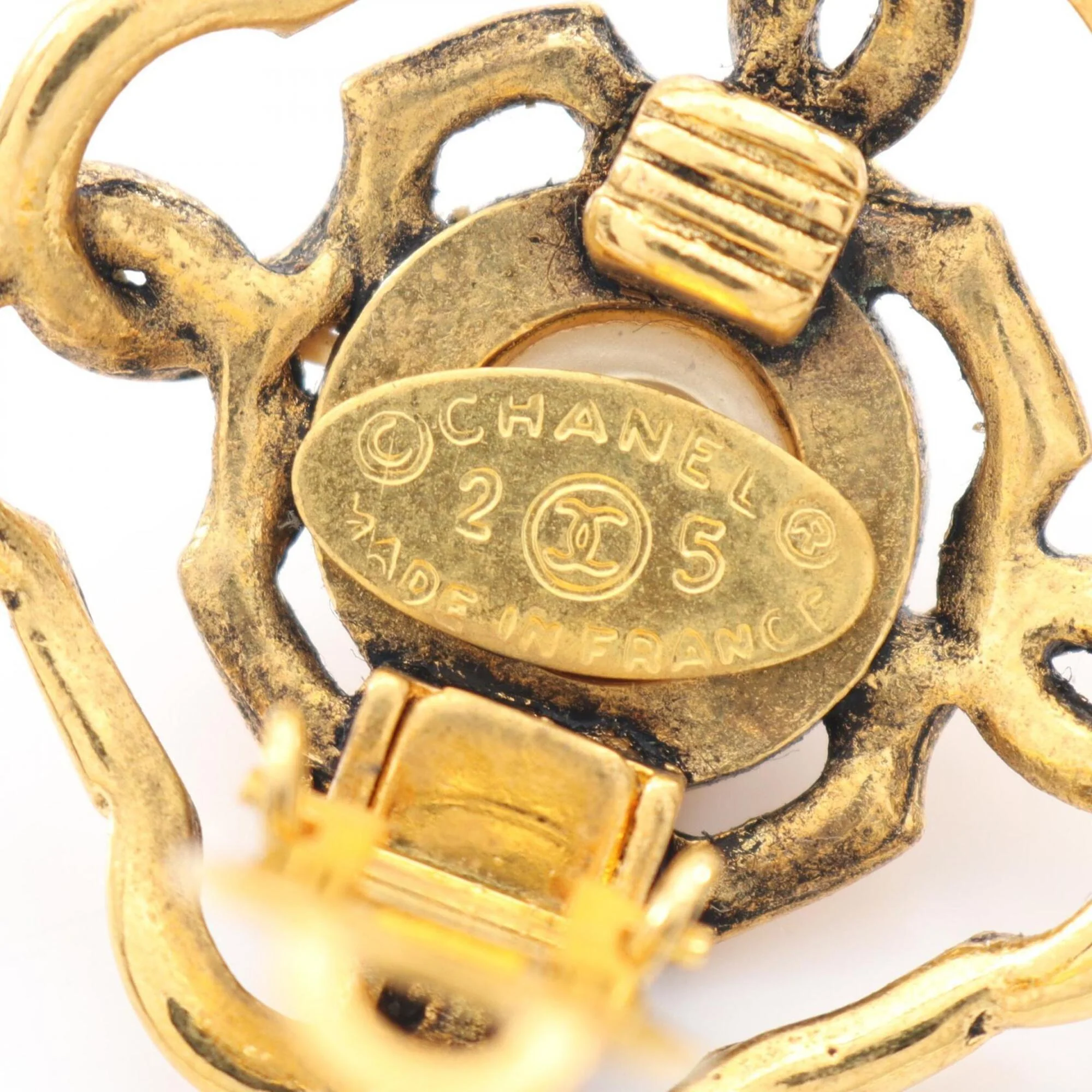 CC Logo Clip-On Earrings Metal Gold-Tone Metal - Image 3