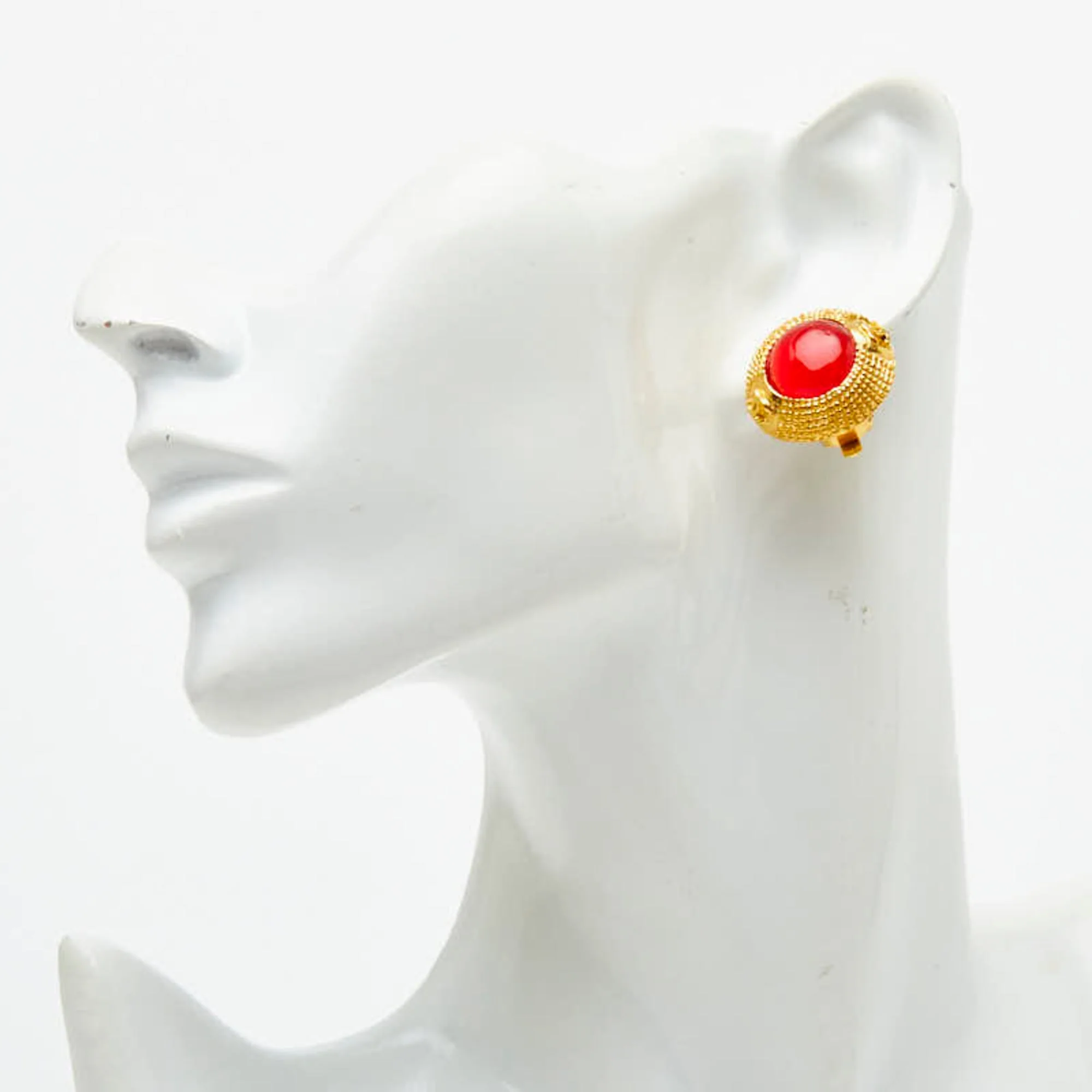 CC Logo Clip-On Earrings Metal Gold-Tone Metal - Image 5