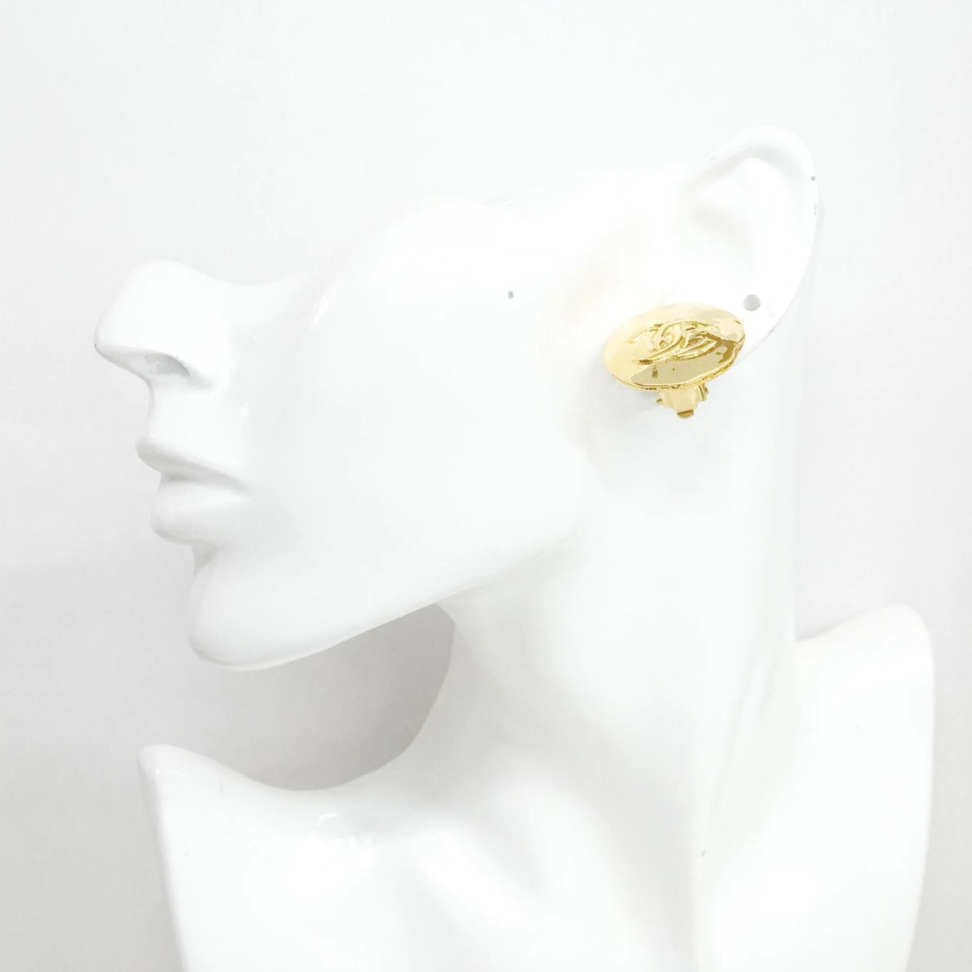 CC Logo Clip-On Earrings Metal Gold-Tone Metal - Image 5