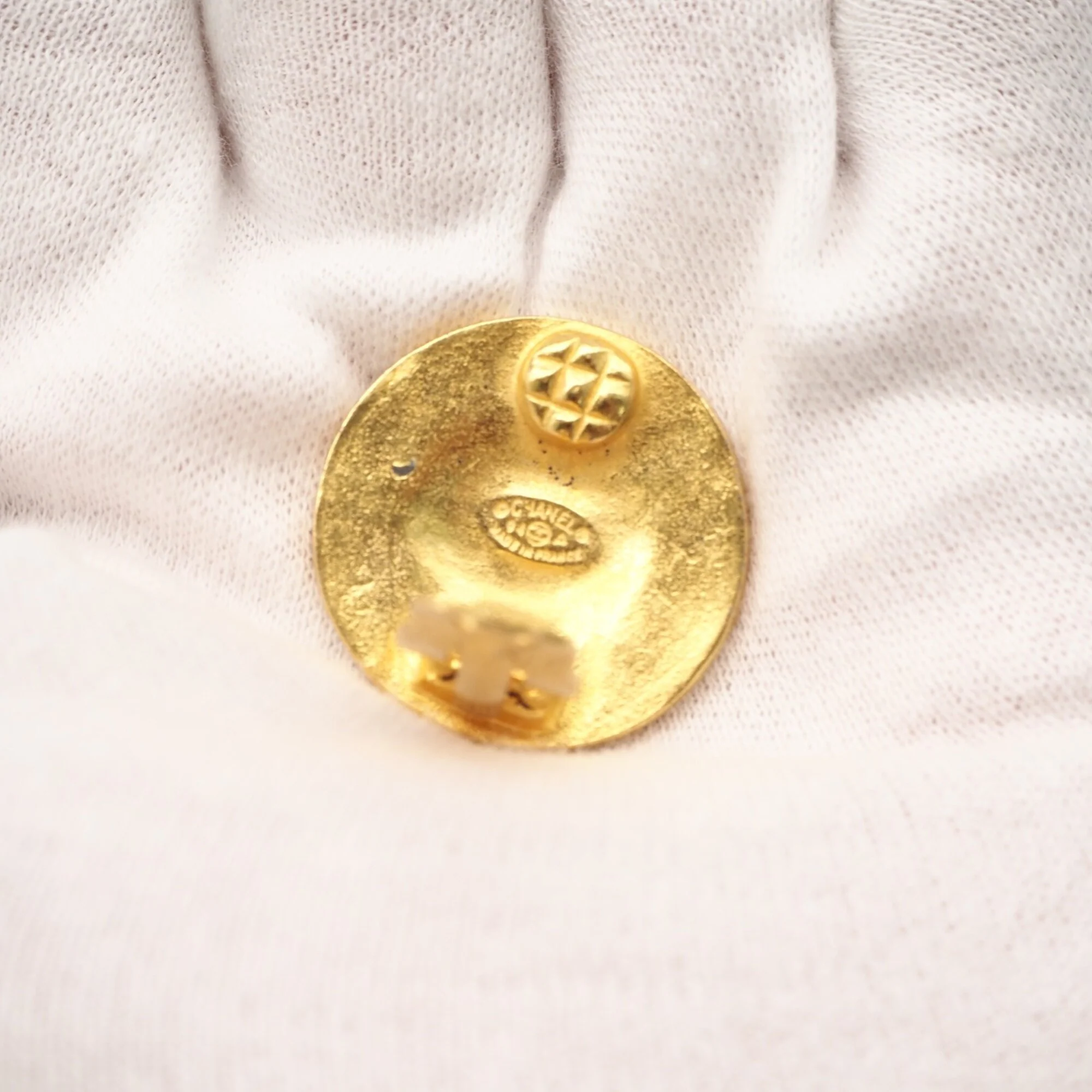 CC Logo Clip-On Earrings Metal Gold-Tone Metal - Image 9
