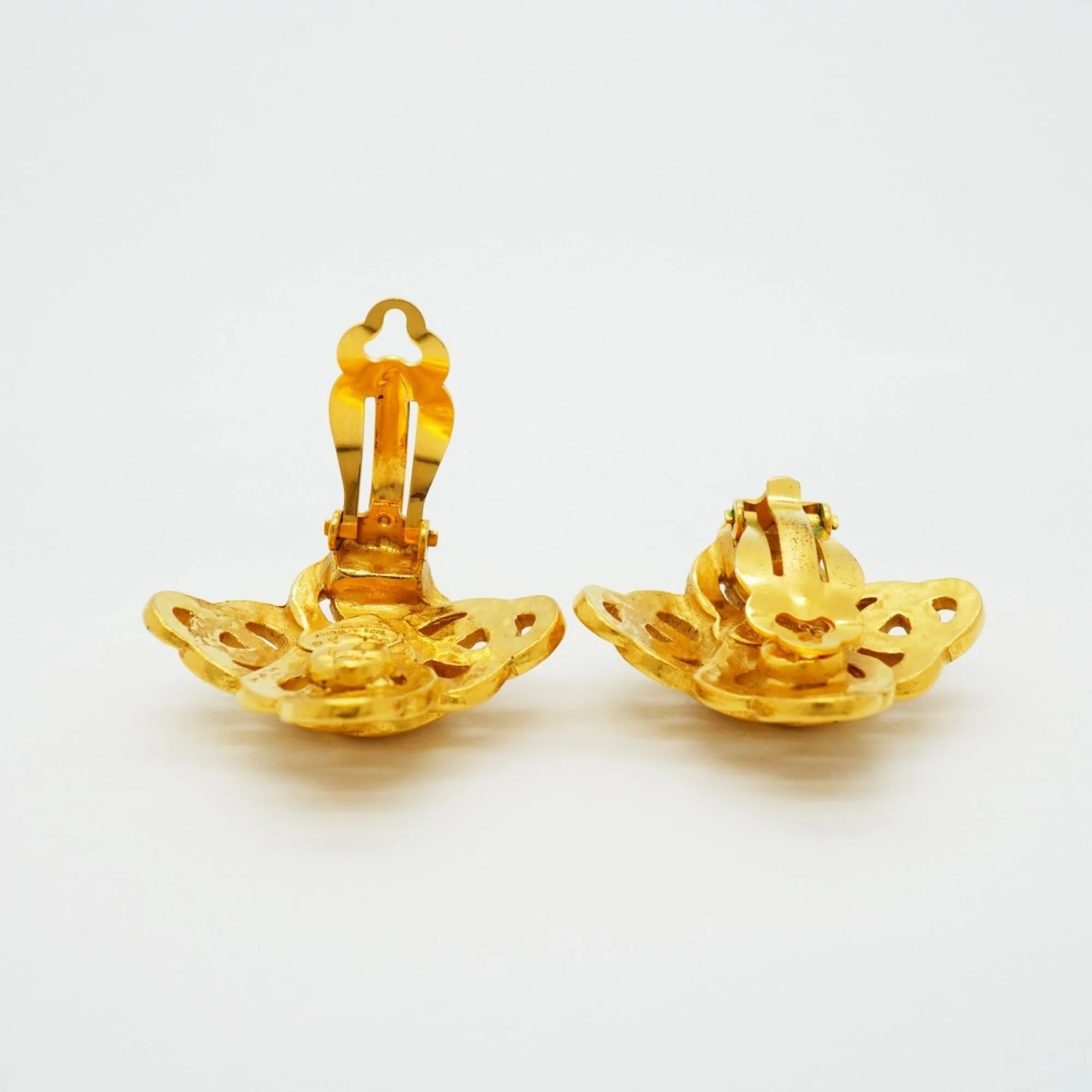 CC Logo Clip-On Earrings Metal Gold-Tone Metal - Image 3