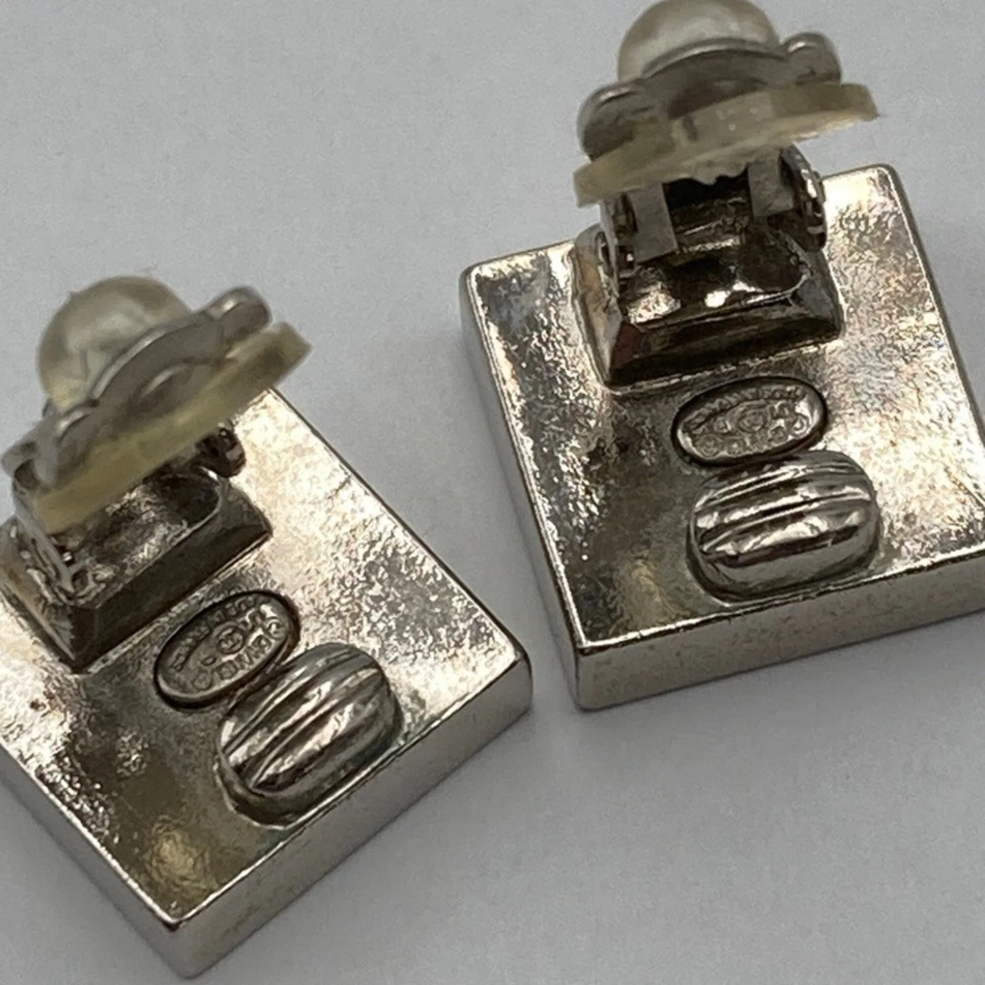CC Logo Clip-On Earrings Silver-Tone Metal Silver-Tone Metal - Image 8