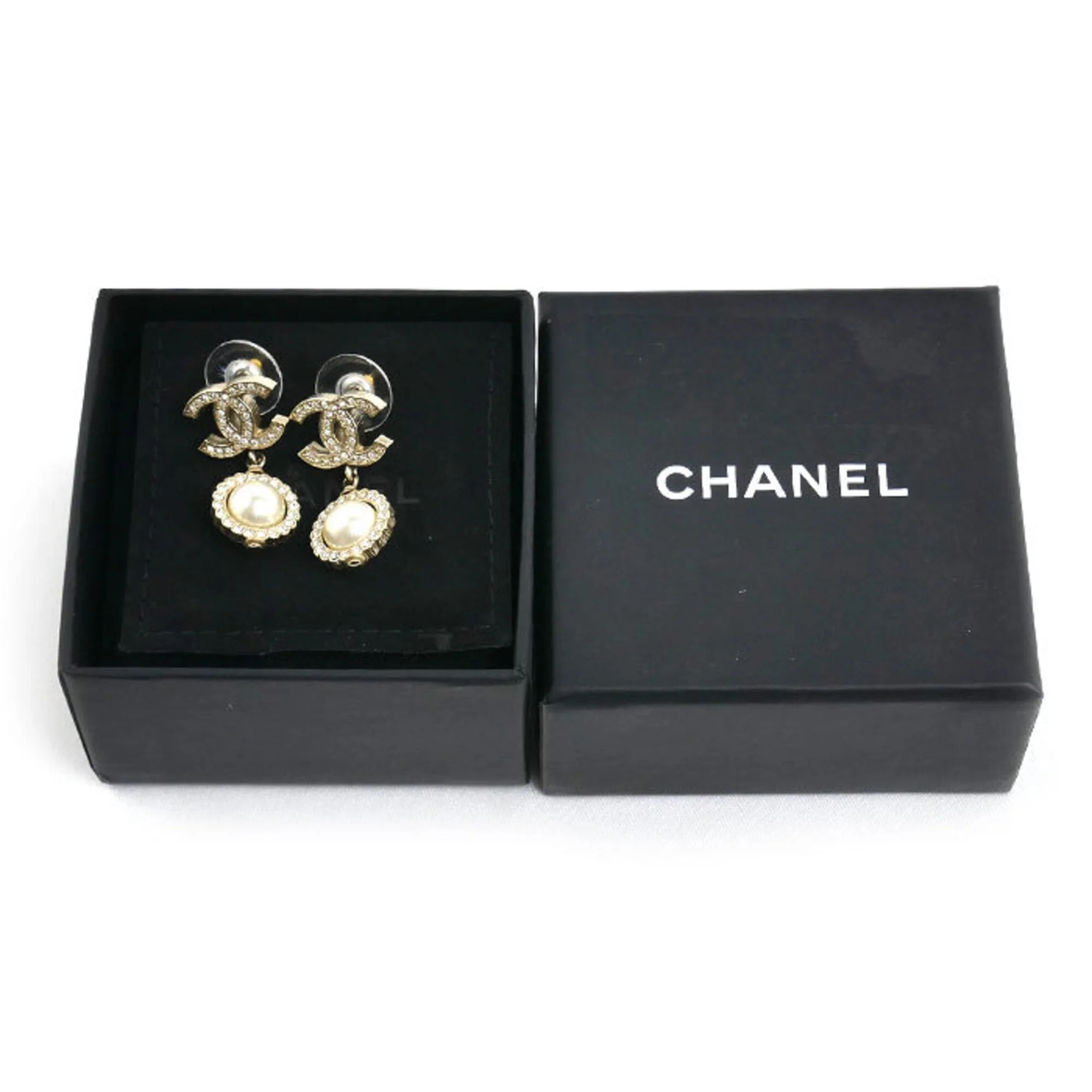 CC Logo Earrings Metal - Image 6