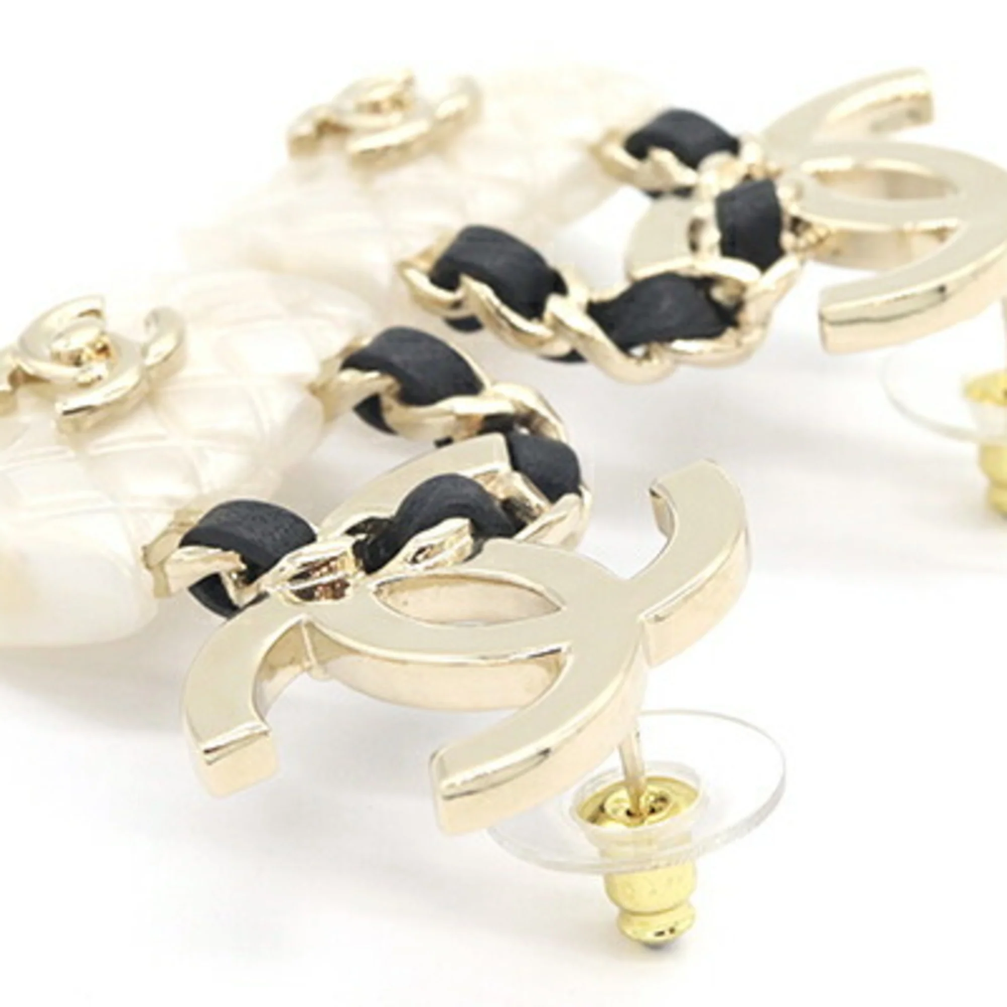 CC Logo Earrings Metal - Image 3