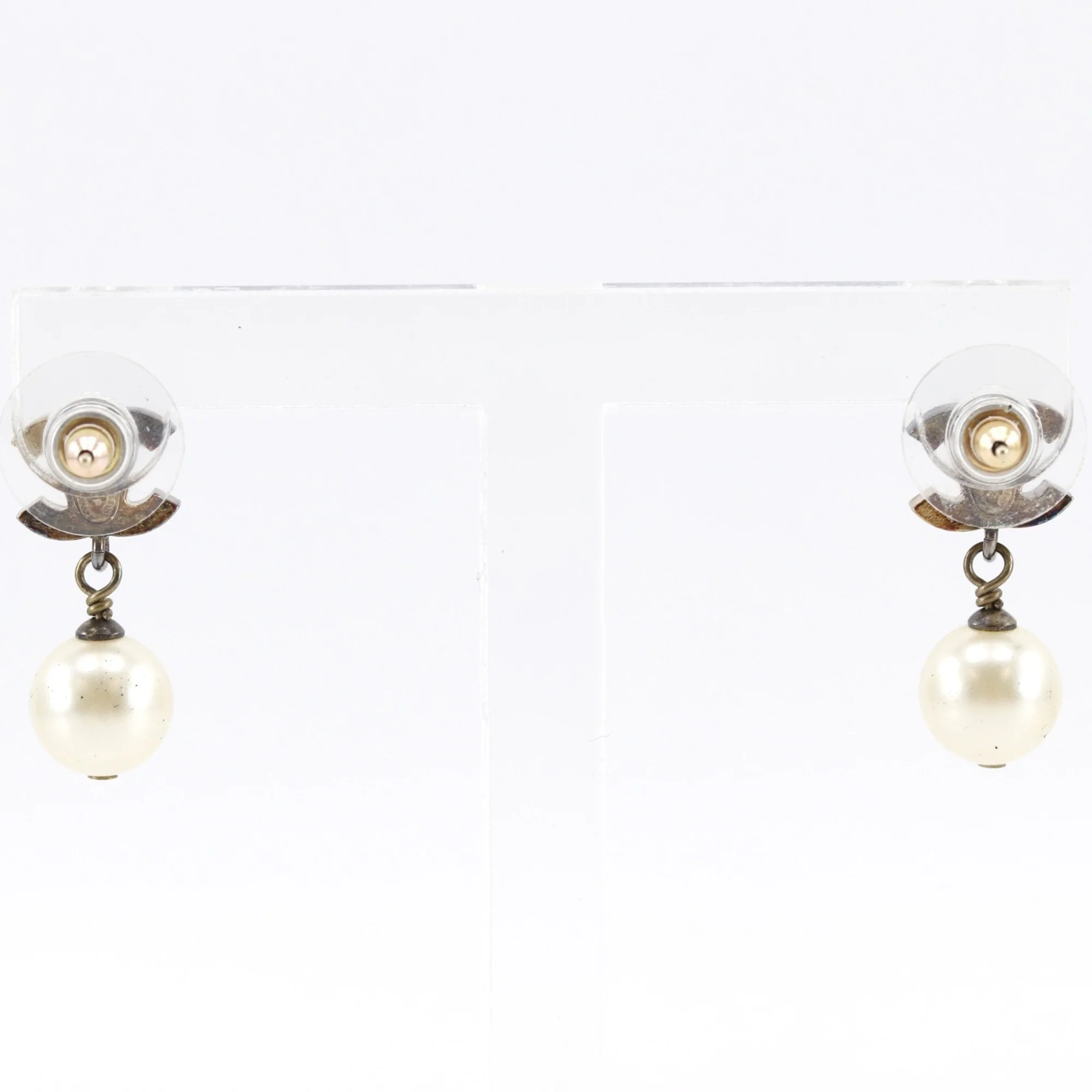 CC Logo Earrings Metal Gold-Tone Metal - Image 3