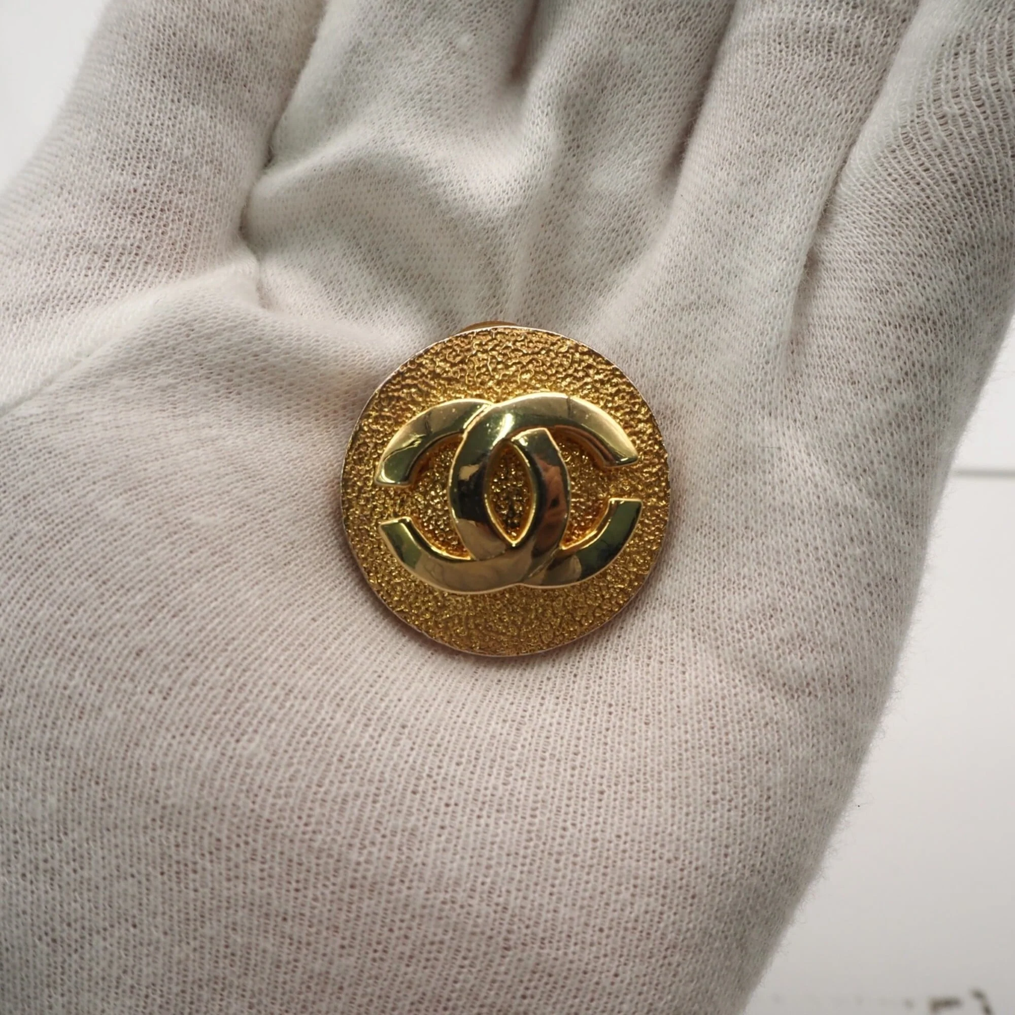 CC Logo Earrings Metal Gold-Tone Metal - Image 2