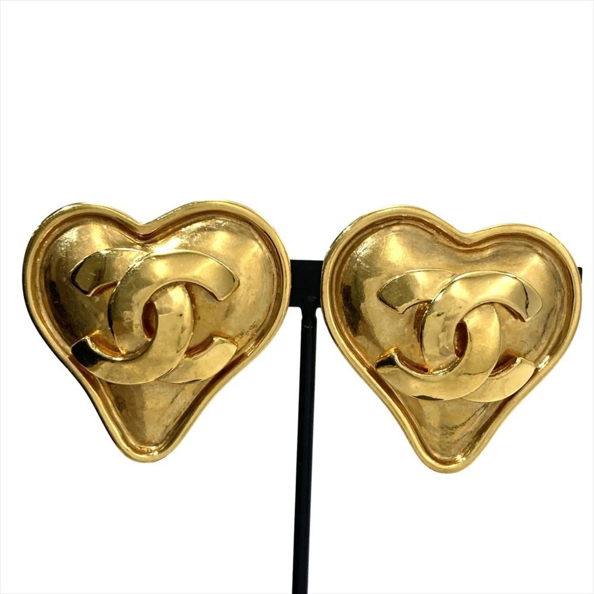 CC Logo Heart Clip-On Earrings Metal Gold-Tone Metal