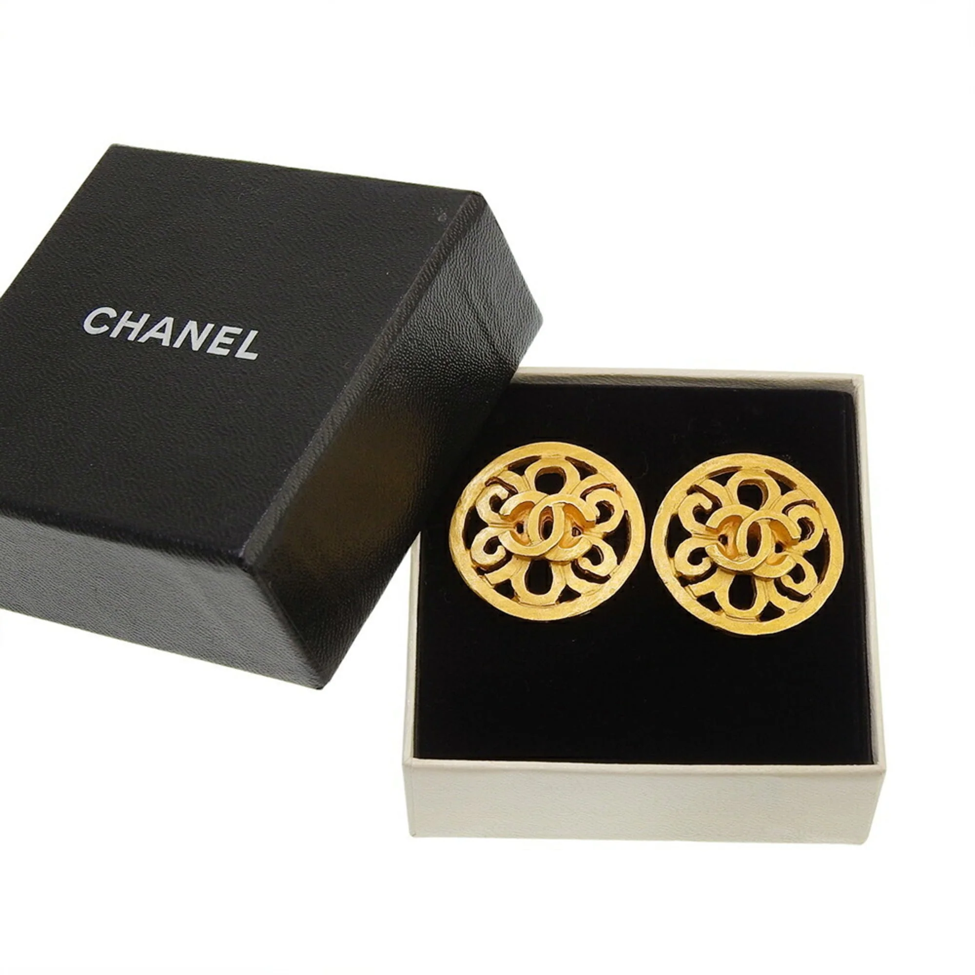 CC Logo Round Clip-On Earrings Metal Gold-Tone Metal - Image 8
