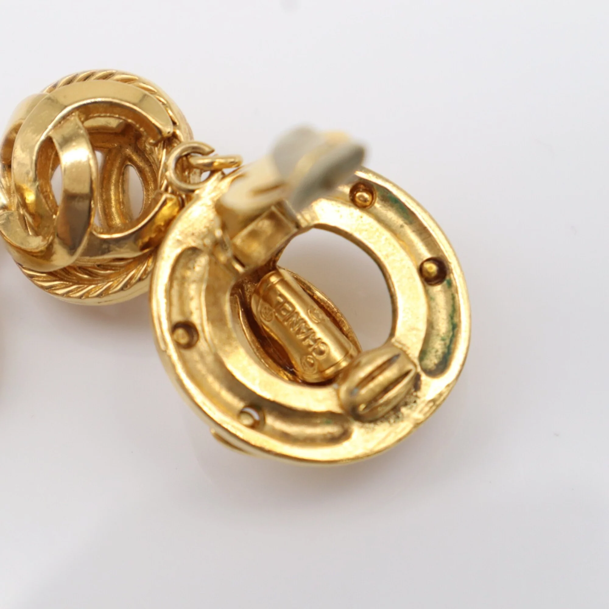 CC Logo Round Clip-On Earrings Metal Gold-Tone Metal - Image 9