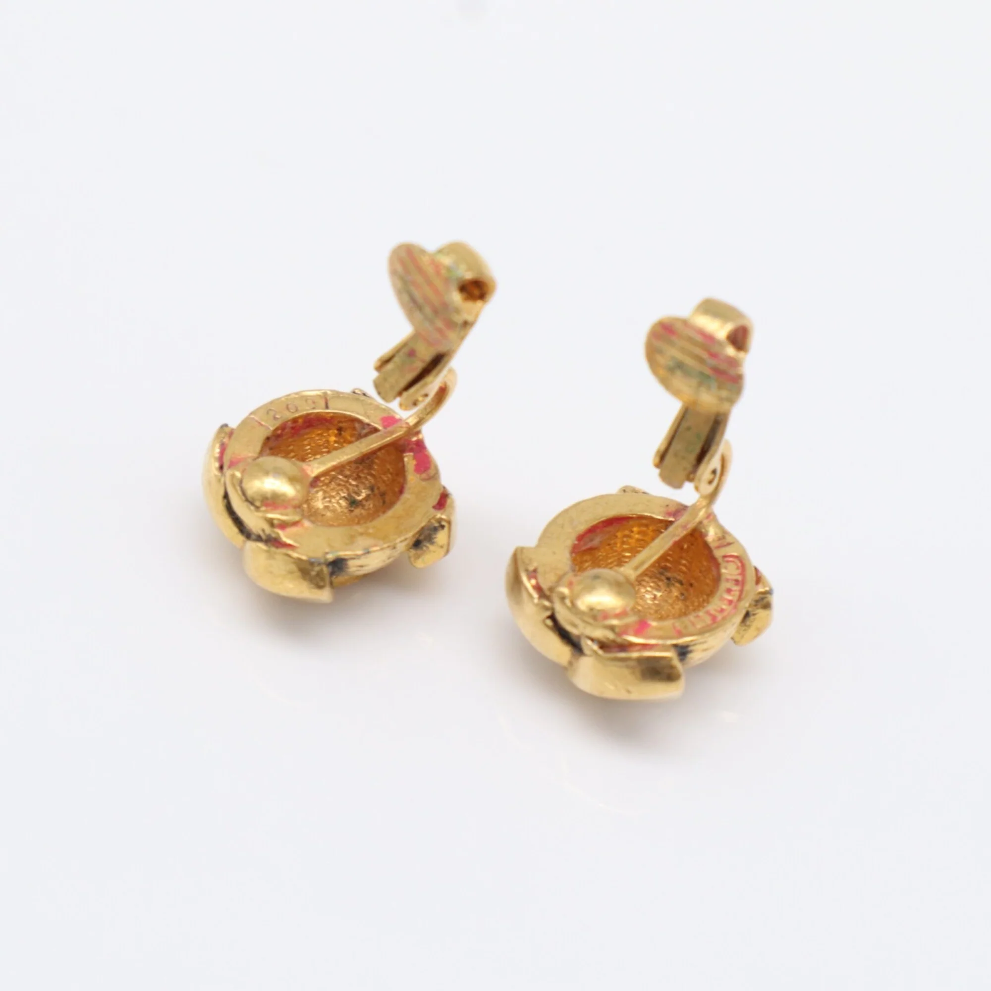 CC Logo Round Clip-On Earrings Metal Gold-Tone Metal - Image 5