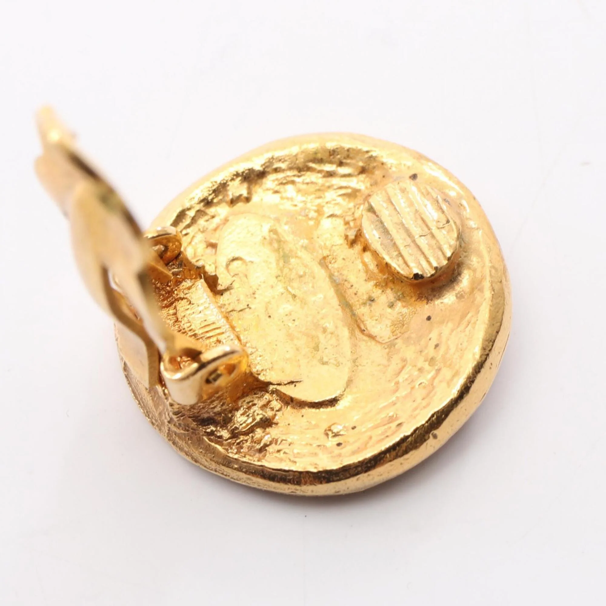 Clip-On Earrings Logo Clip-On Gold-Tone Metal - Image 6
