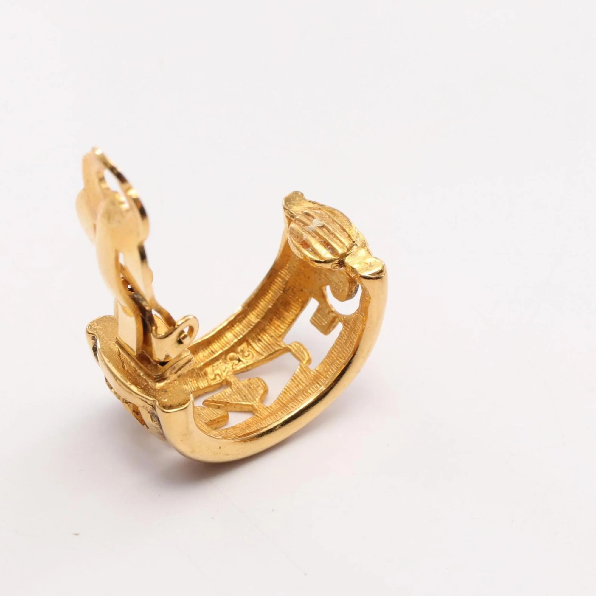 Clip-On Earrings Logo Clip-On Gold-Tone Metal - Image 7