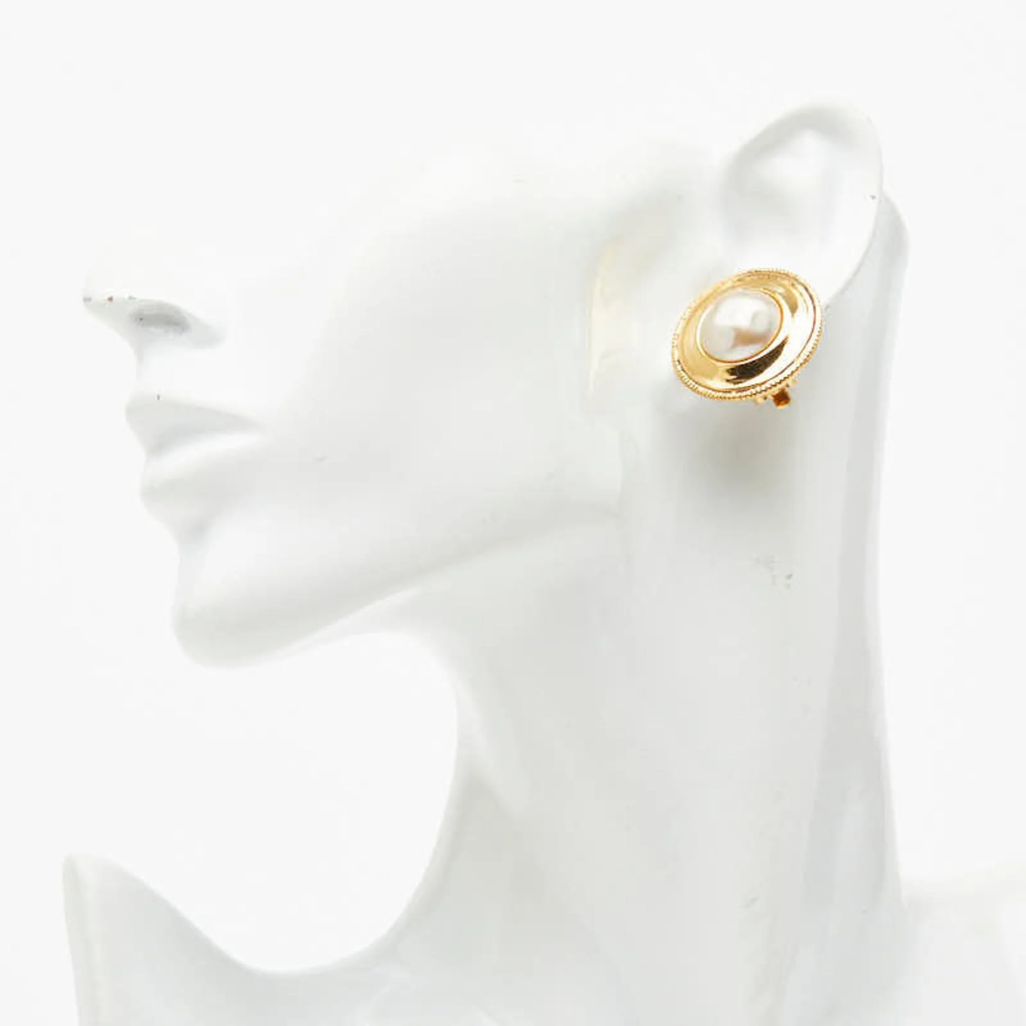Clip-On Earrings Pearl Clip-On Gold-Tone Metal - Image 5