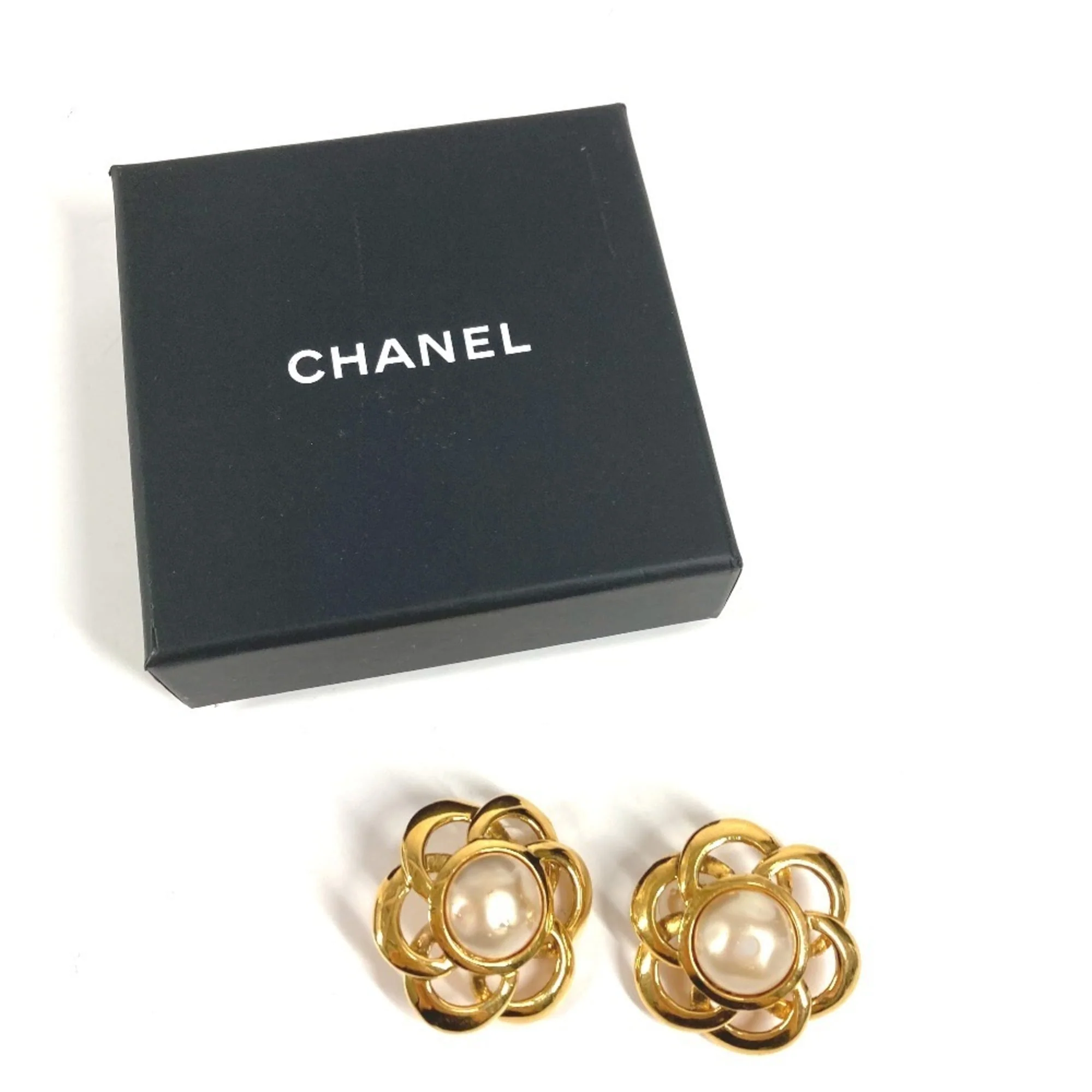 Vintage Clip-On Earrings Pearl Clip-On Gold-Tone Metal - Image 9