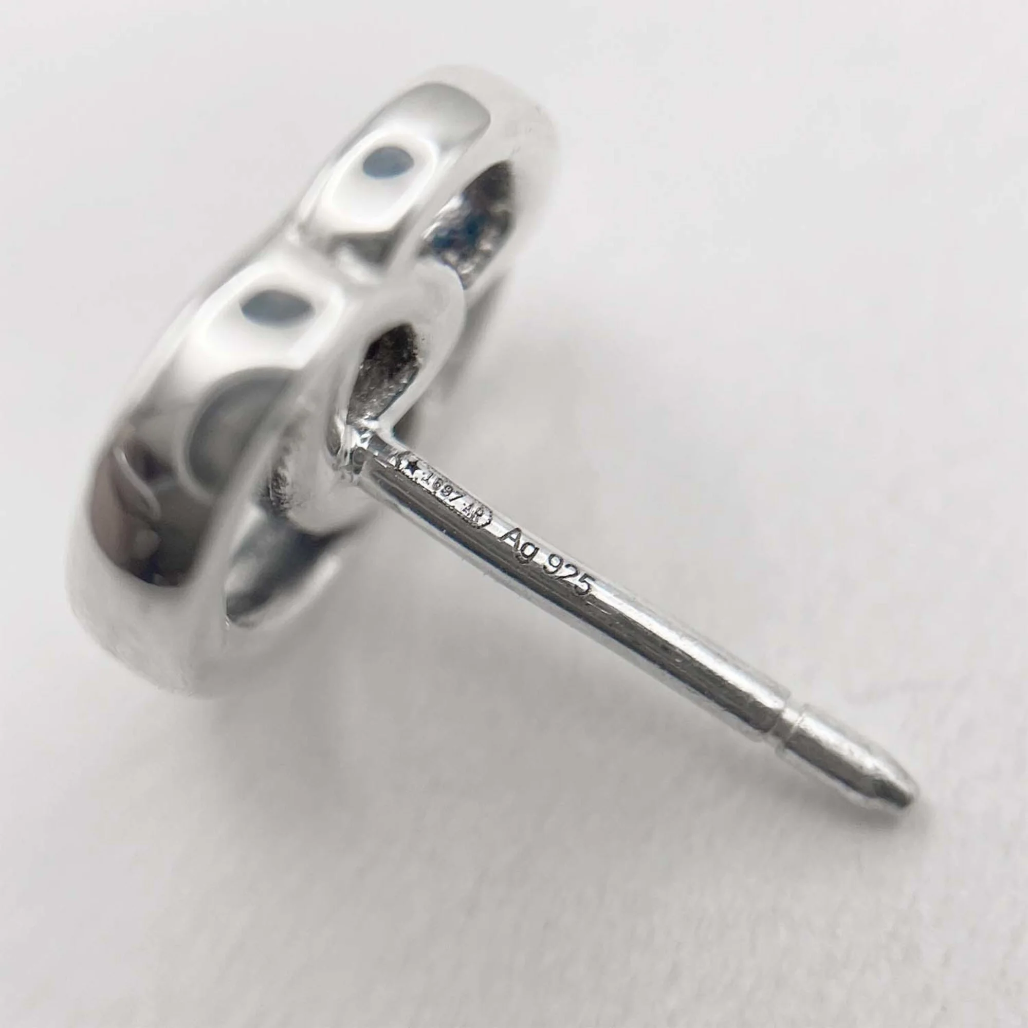 Earrings Logo Shell and Sterling Silver - Image 7