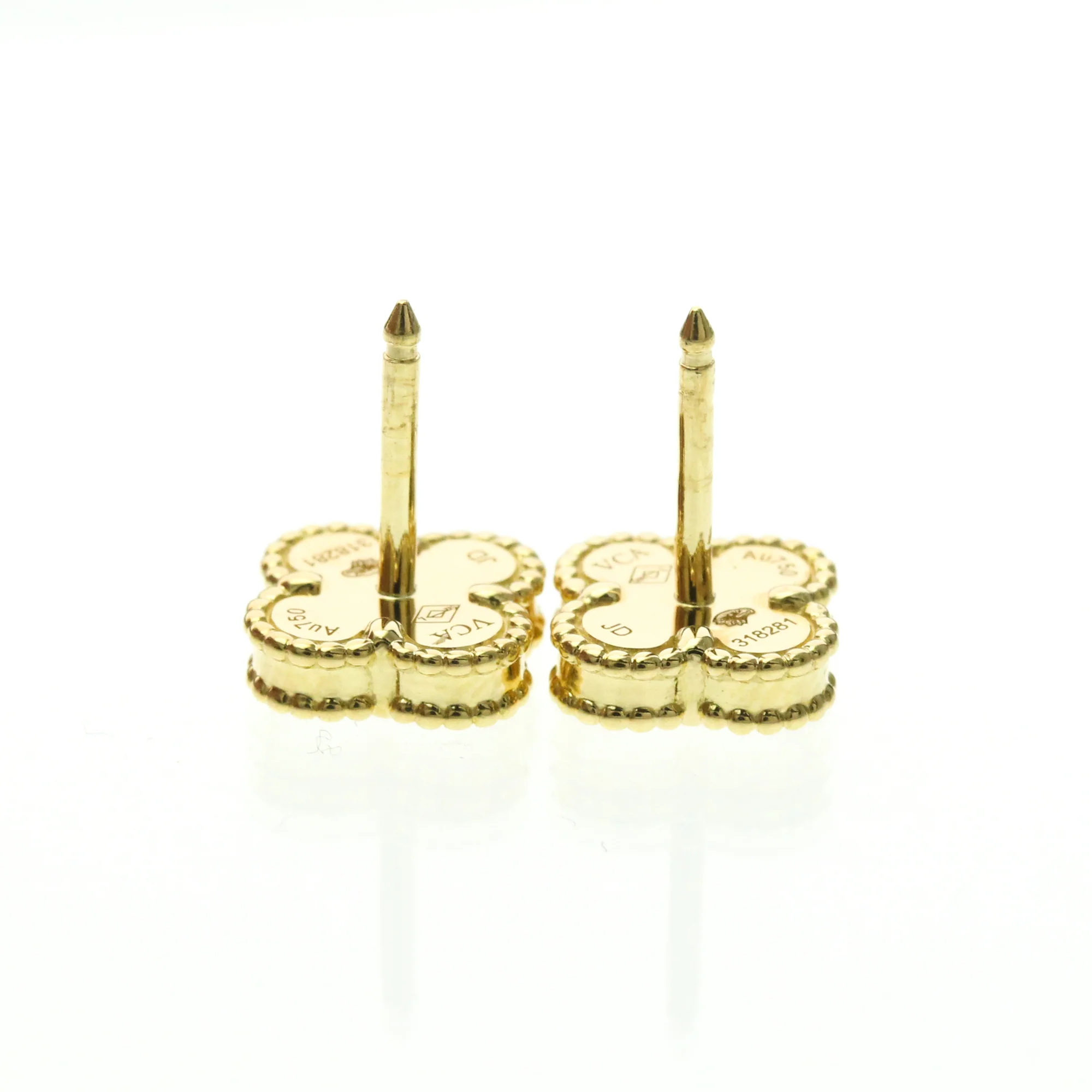 Sweet Alhambra Earrings 18K Yellow Gold and Mother of Pearl 18K Yellow Gold - Image 5