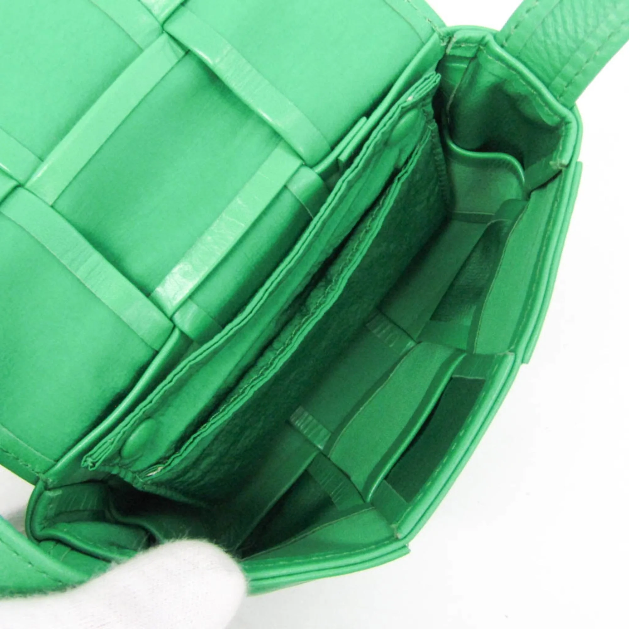 Cassette Crossbody Bag Maxi Intrecciato Leather - Image 3