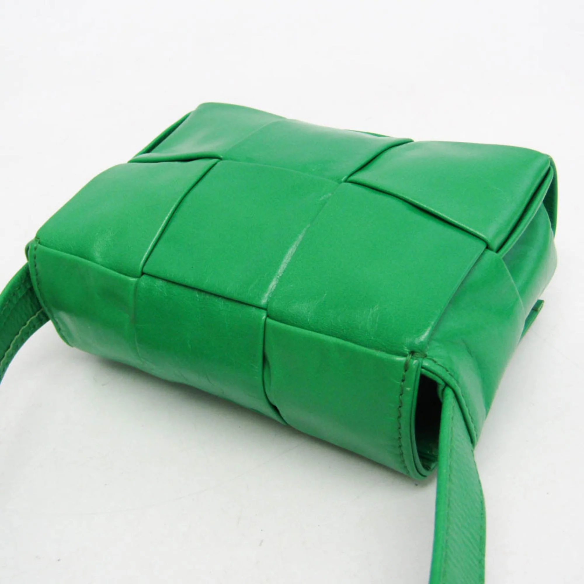 Cassette Crossbody Bag Maxi Intrecciato Leather - Image 8