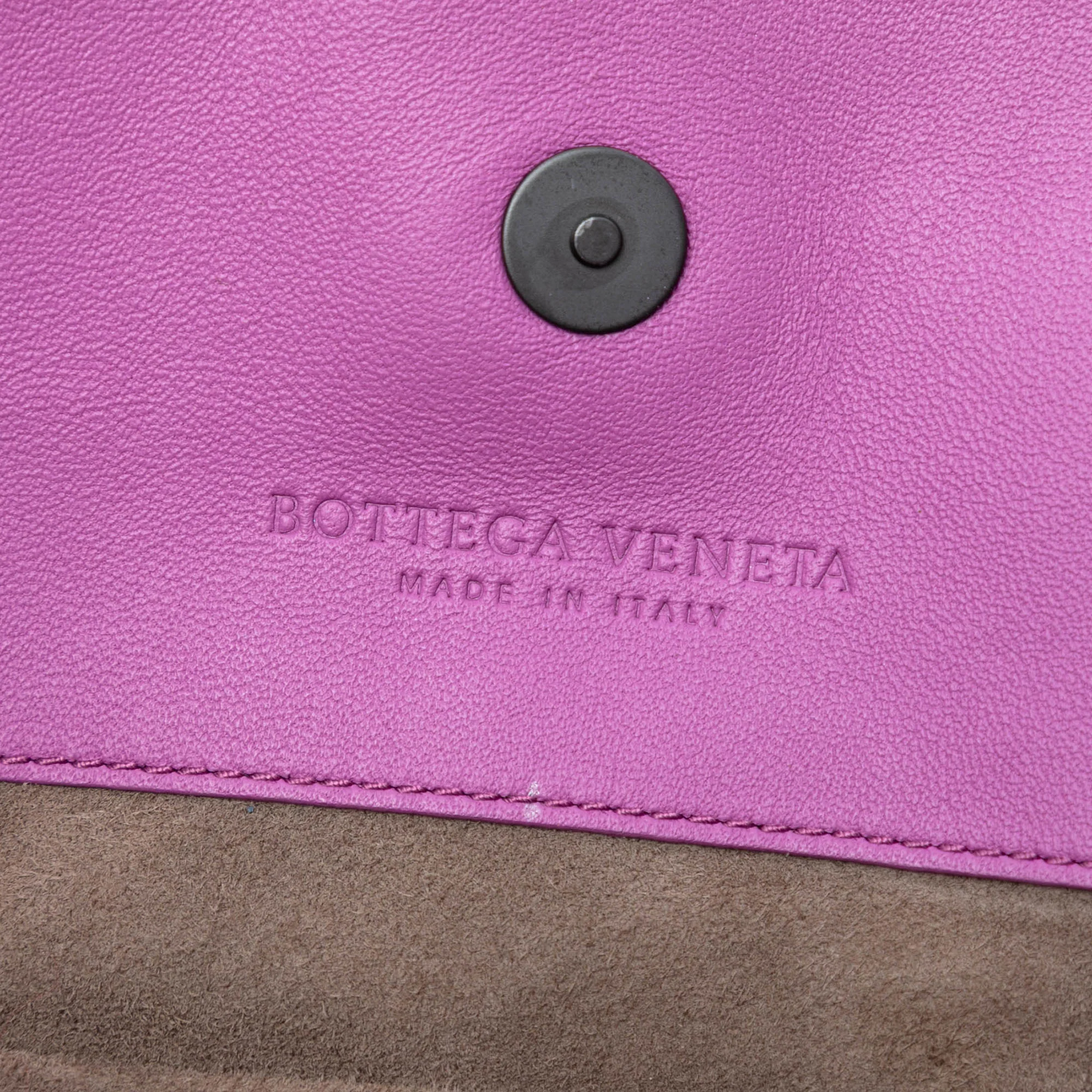 Double Chain Tote Intrecciato Nappa Medium - Image 5
