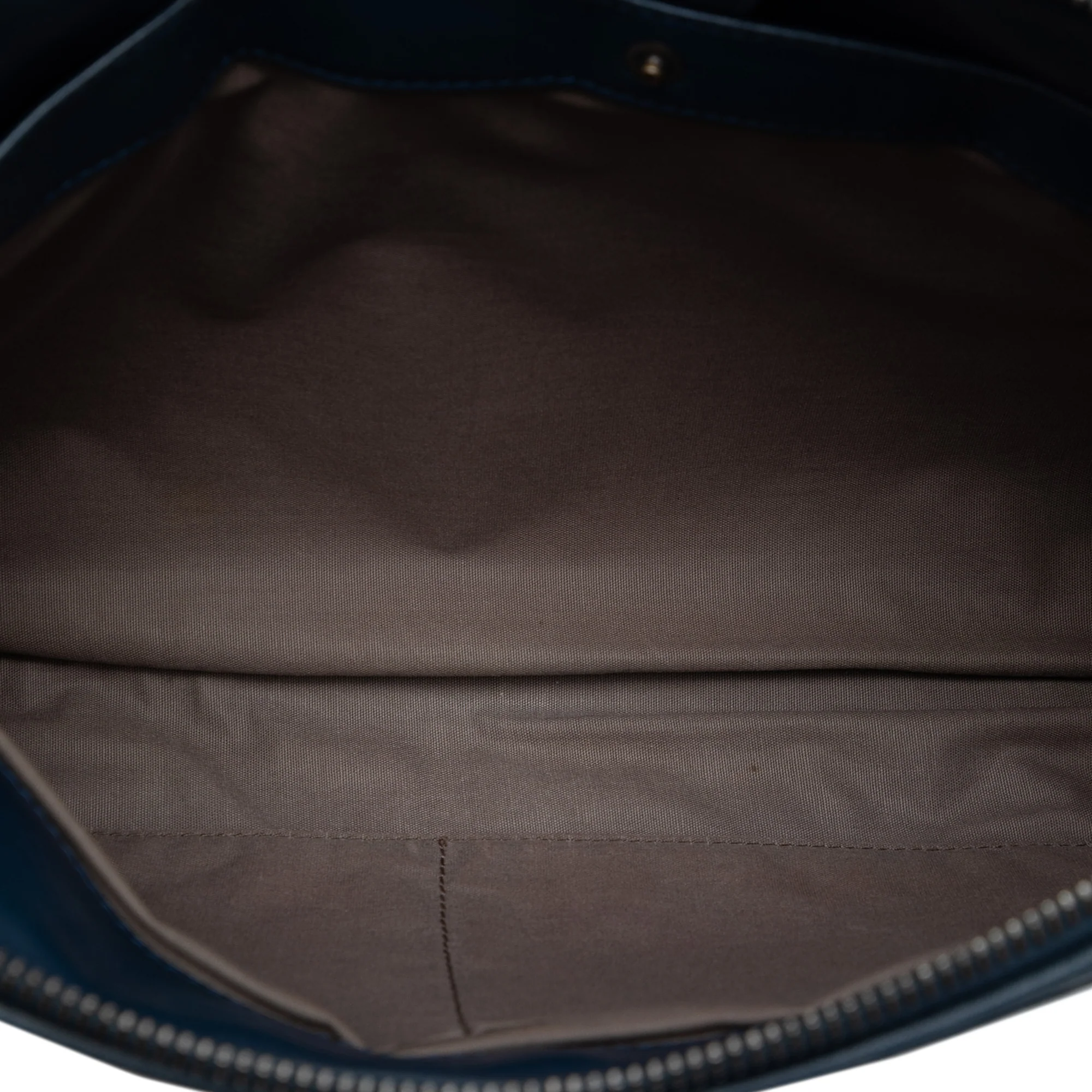 Flat Messenger Bag Intrecciato Nappa Medium - Image 4